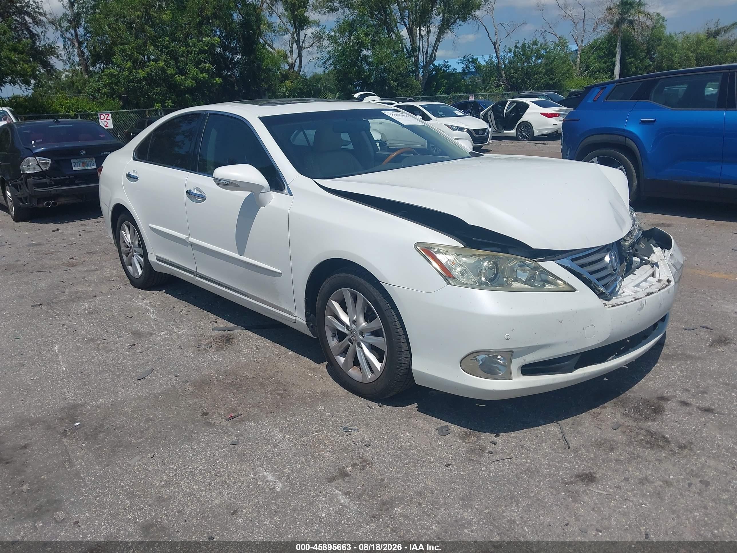 2011 Lexus Es 350   Белый vin: JTHBK1EG6B2440339