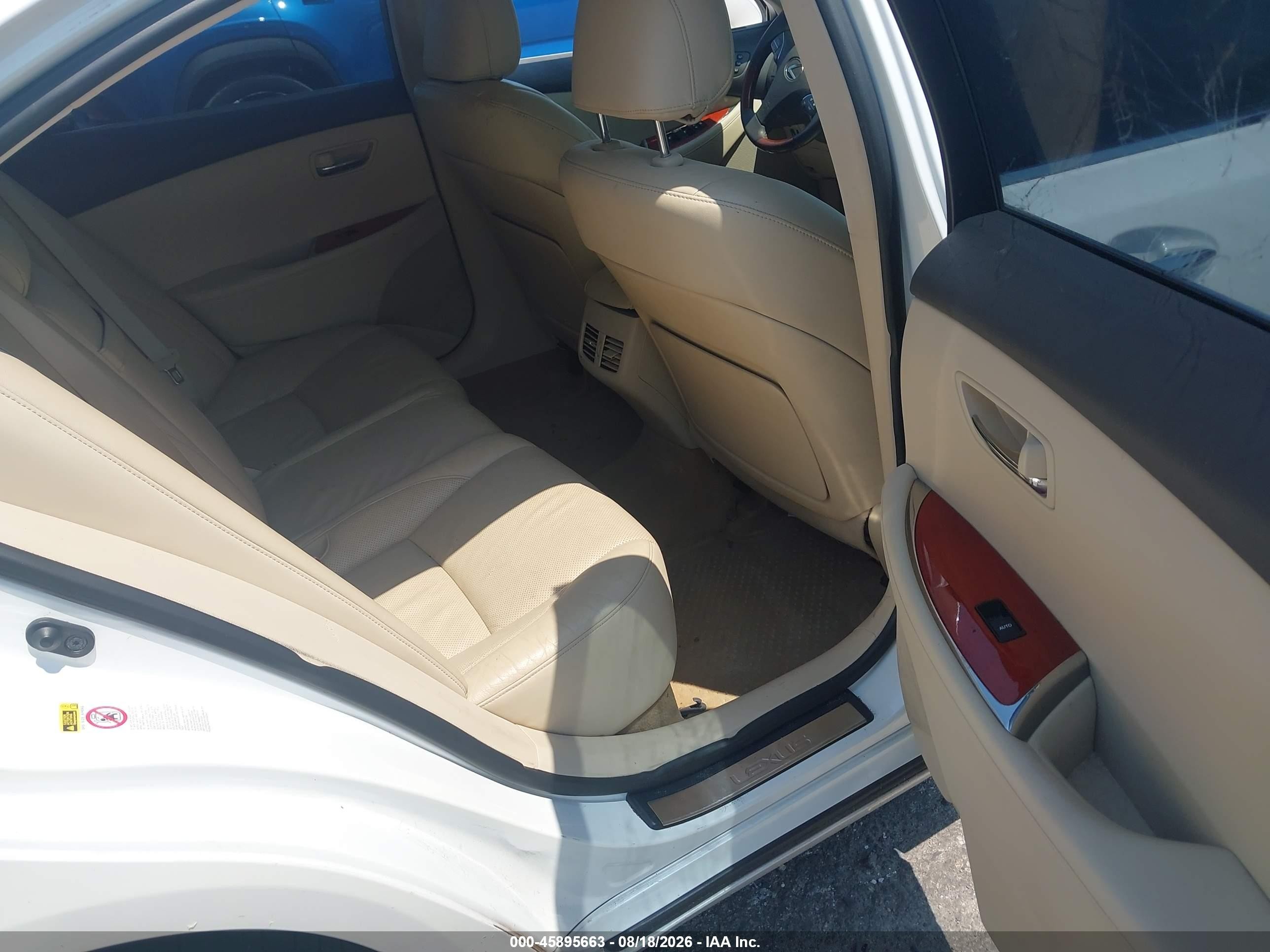 2011 Lexus Es 350   Белый vin: JTHBK1EG6B2440339