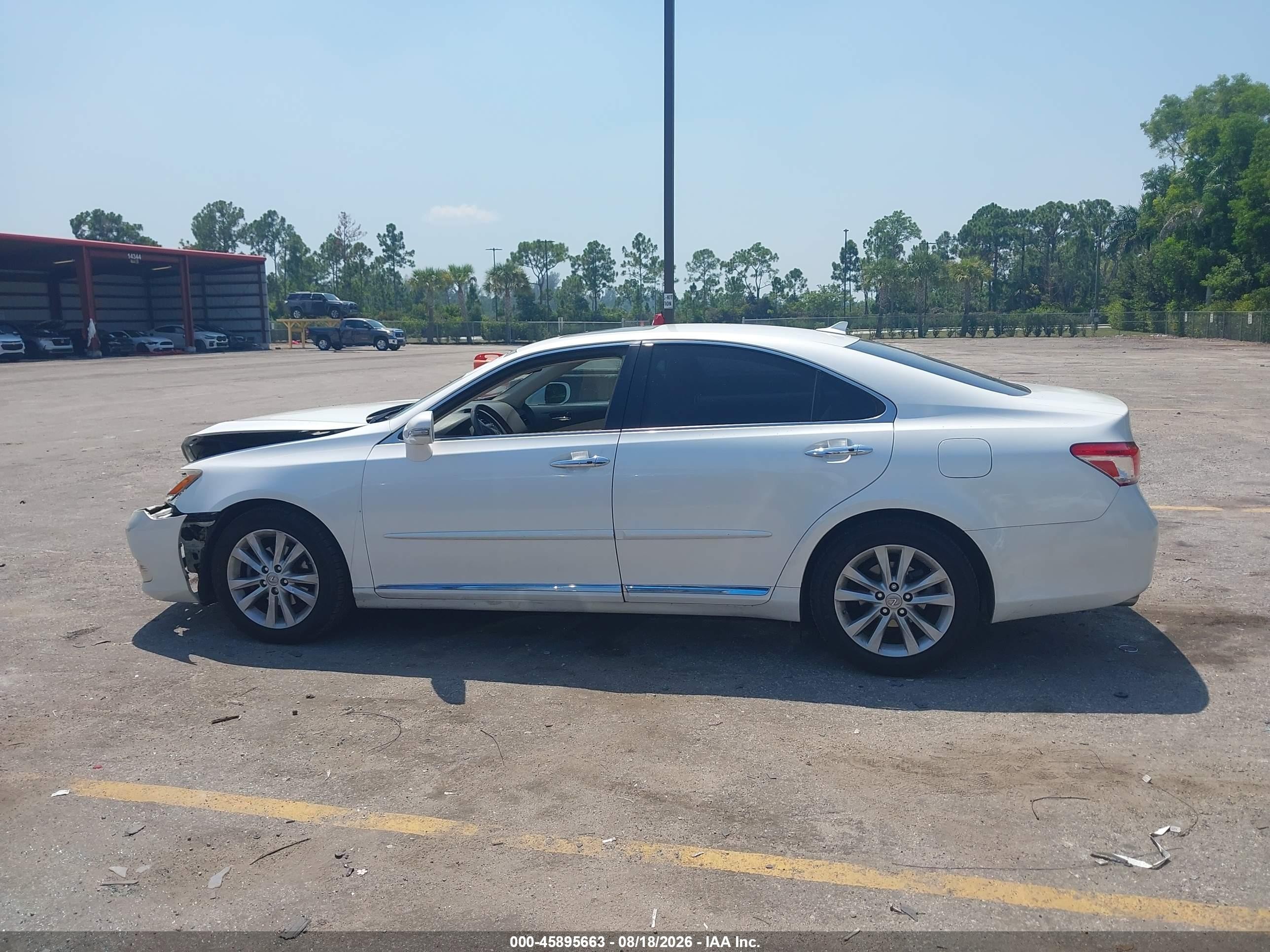2011 Lexus Es 350   Белый vin: JTHBK1EG6B2440339