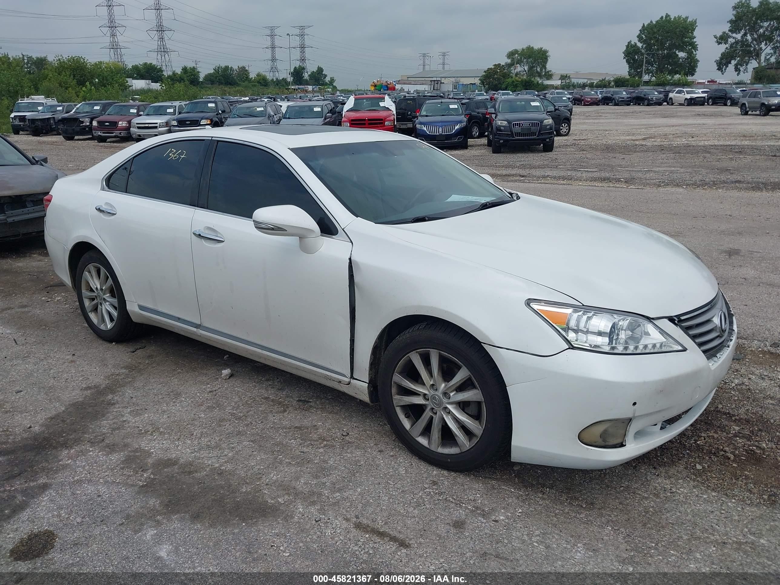 2011 Lexus Es 350   White vin: JTHBK1EG6B2441040