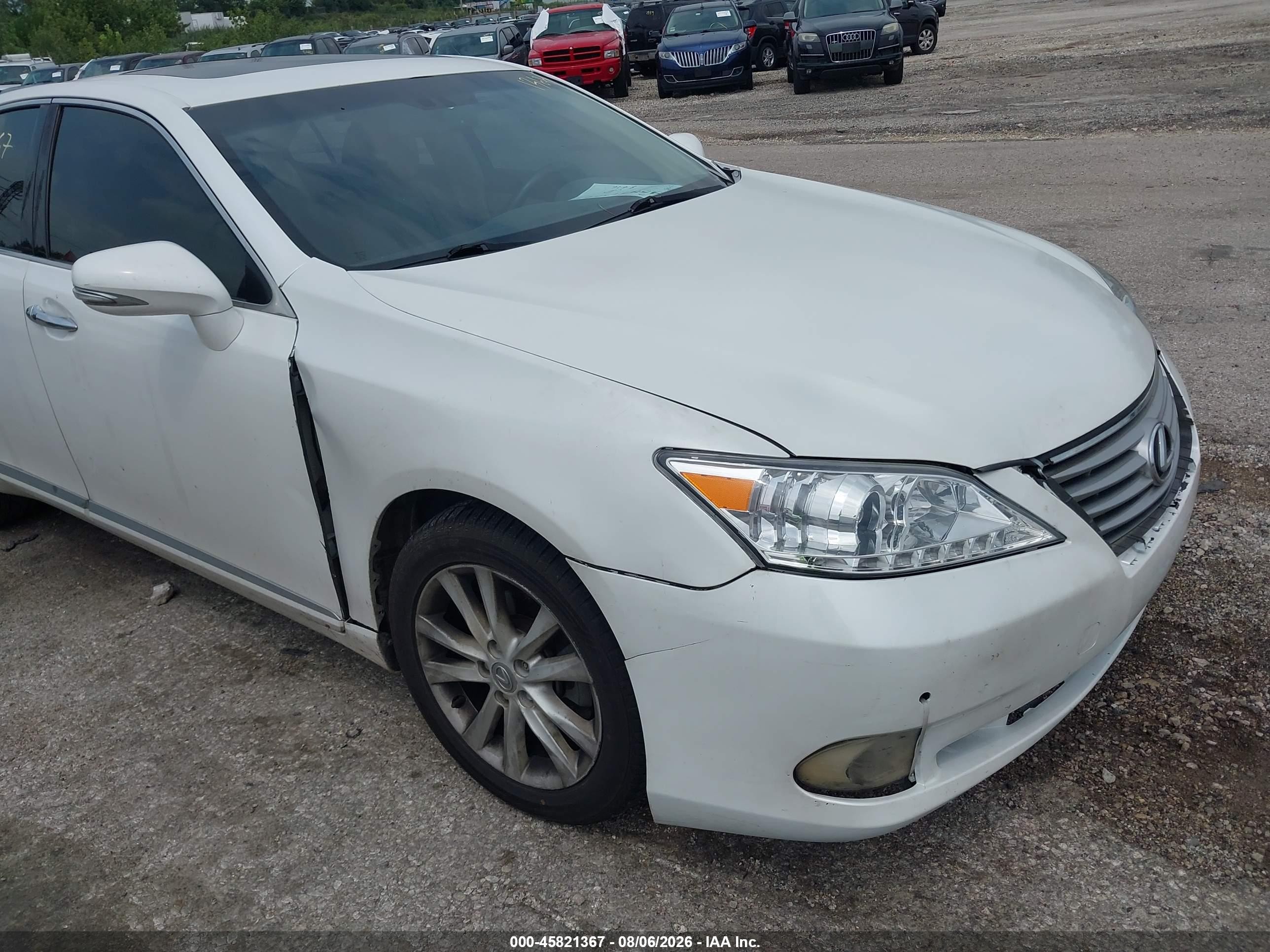 2011 Lexus Es 350   White vin: JTHBK1EG6B2441040