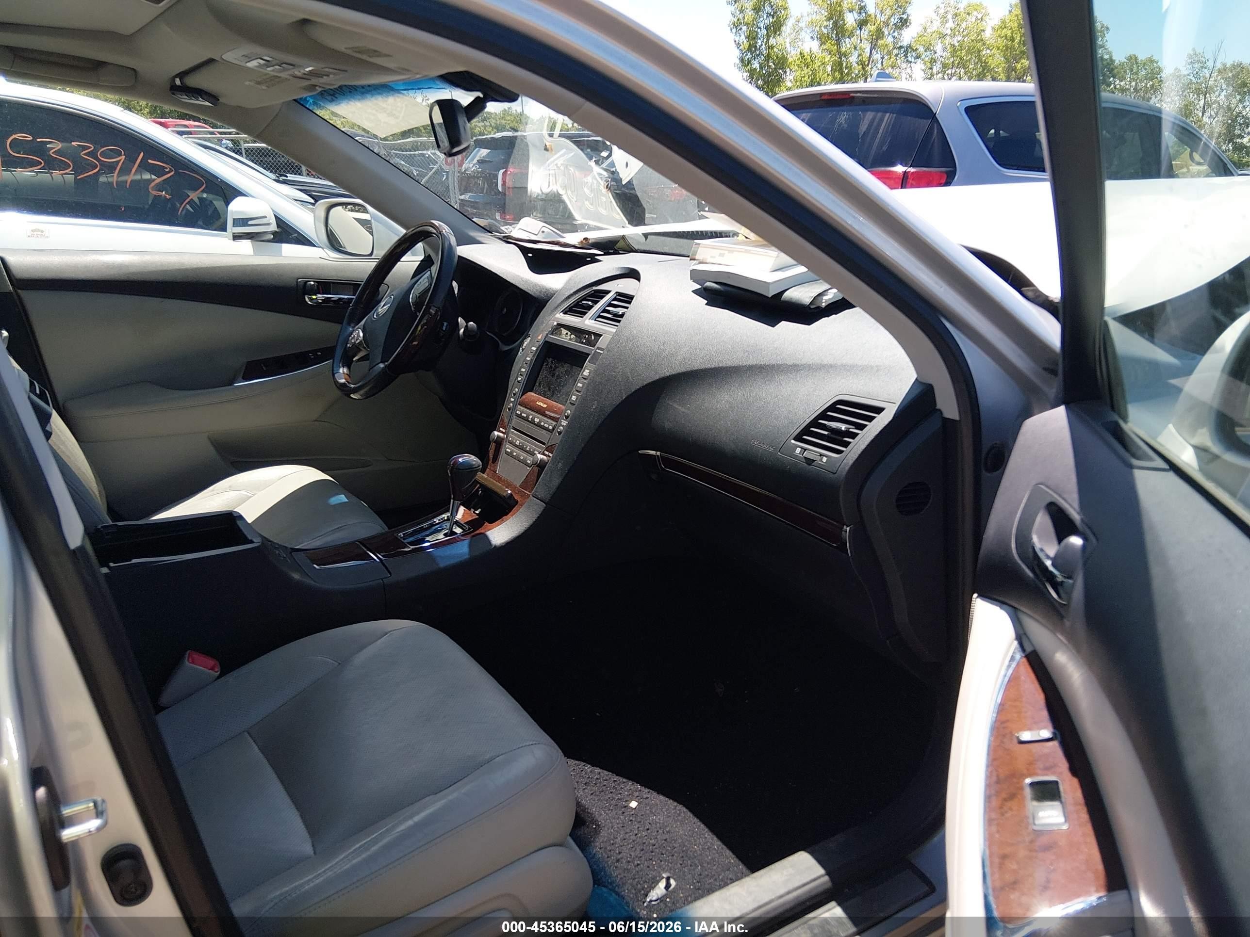 2011 Lexus Es 350   Silver vin: JTHBK1EG6B2456198