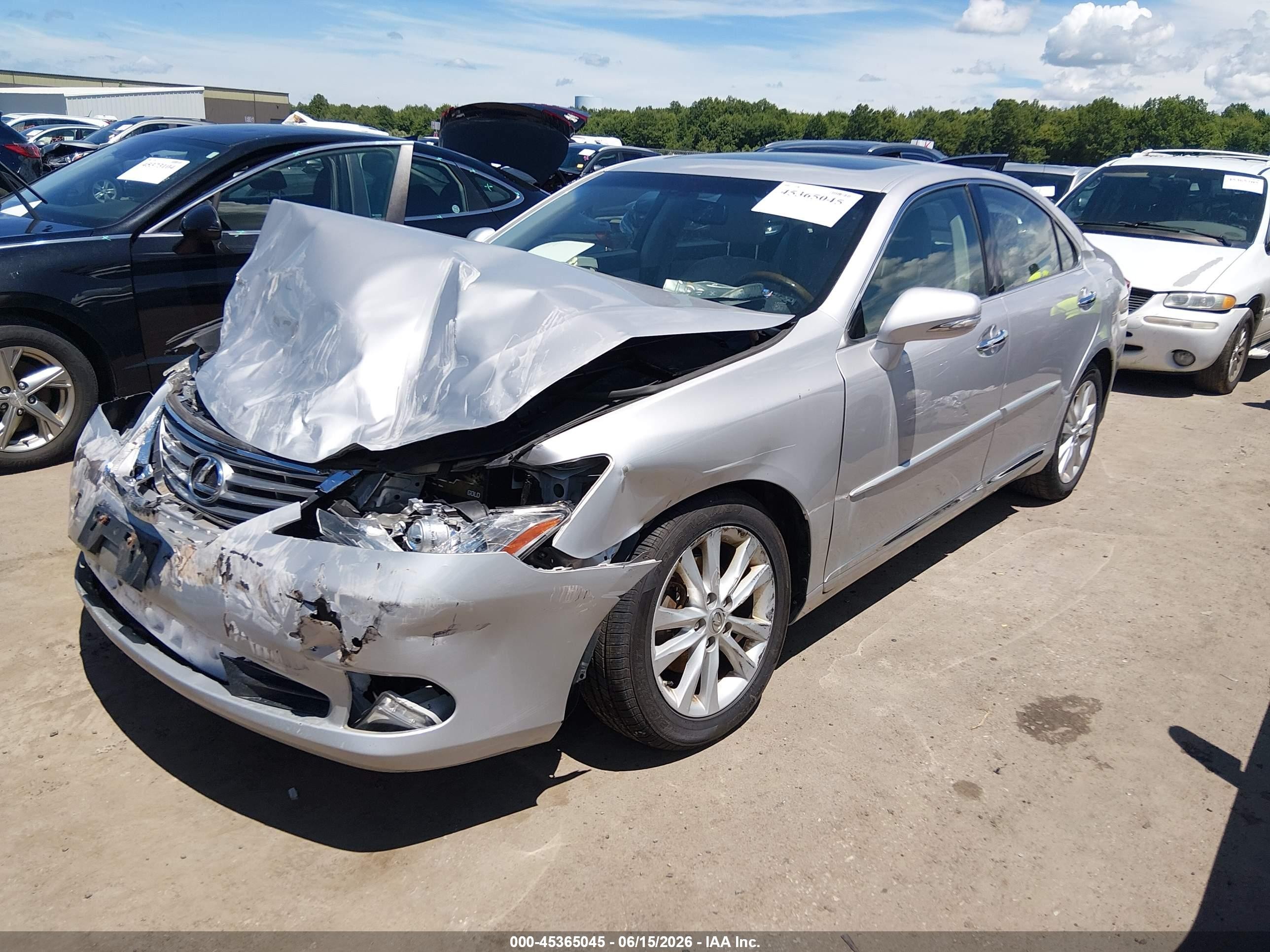 2011 Lexus Es 350   Silver vin: JTHBK1EG6B2456198