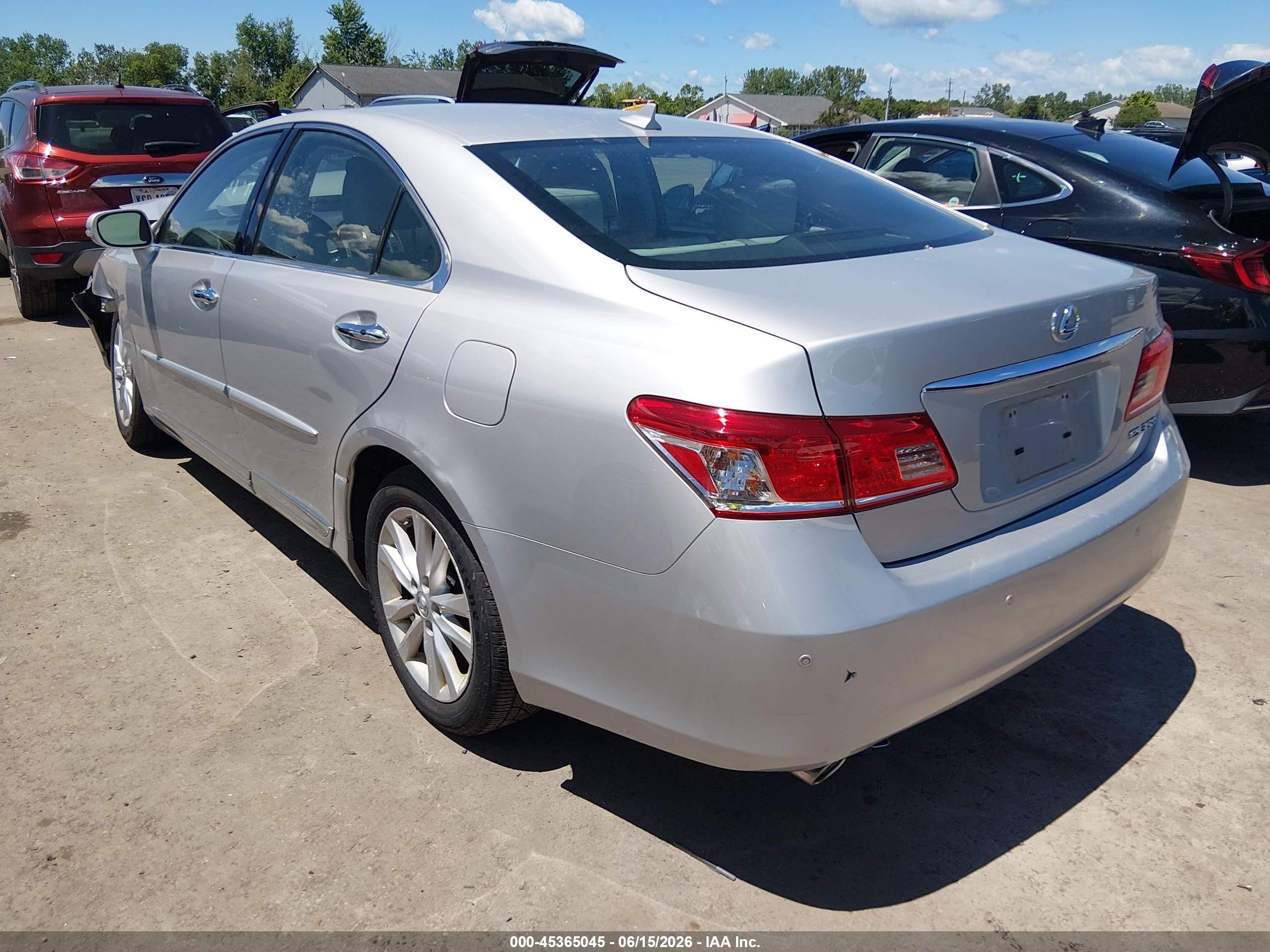 2011 Lexus Es 350   Silver vin: JTHBK1EG6B2456198