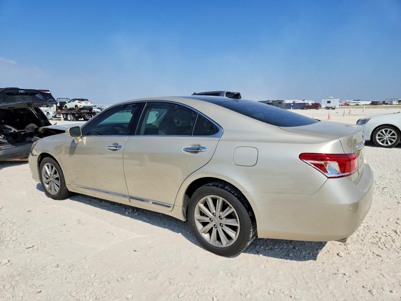 2011 Lexus Es 350 Beige vin: JTHBK1EG6B2461210