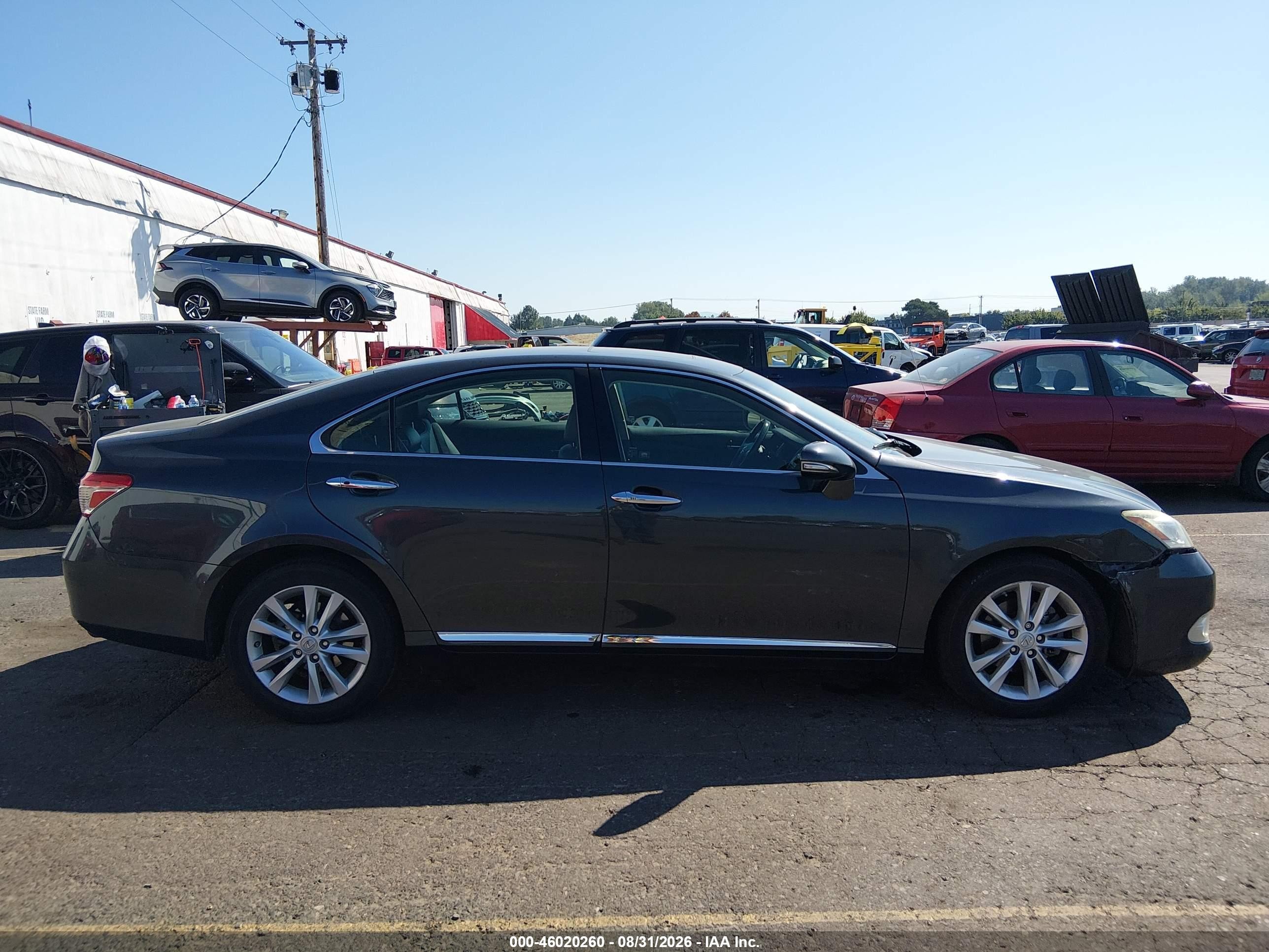 2011 Lexus Es 350   Gray vin: JTHBK1EG6B2462440
