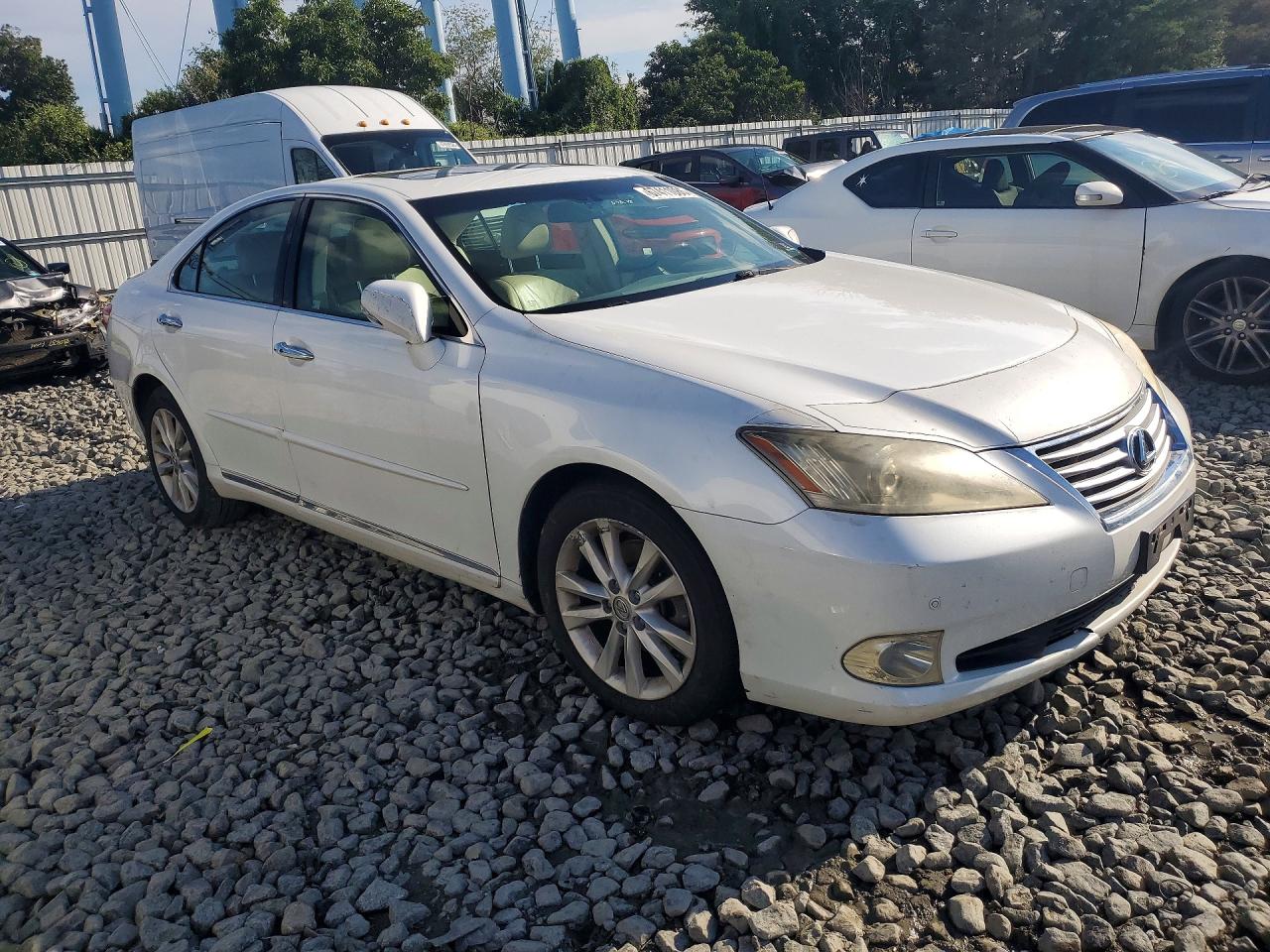 2011 Lexus Es 350 White vin: JTHBK1EG6B2469565