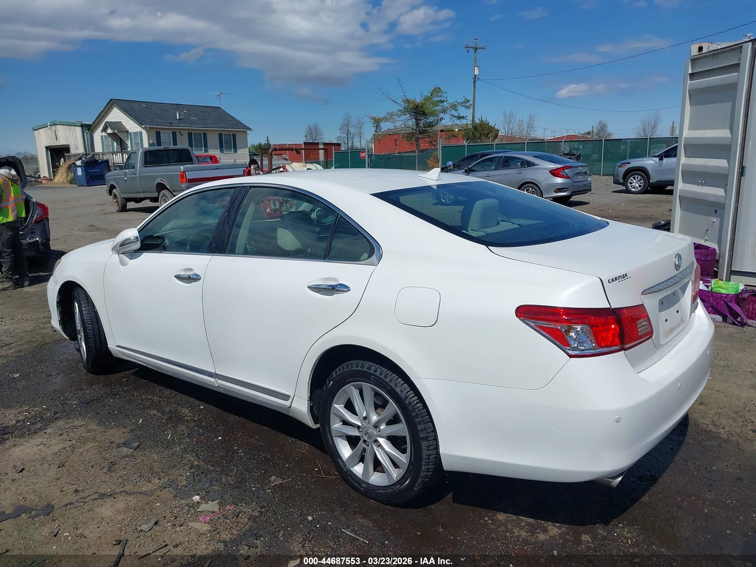 2012 Lexus Es 350   White vin: JTHBK1EG6C2473200