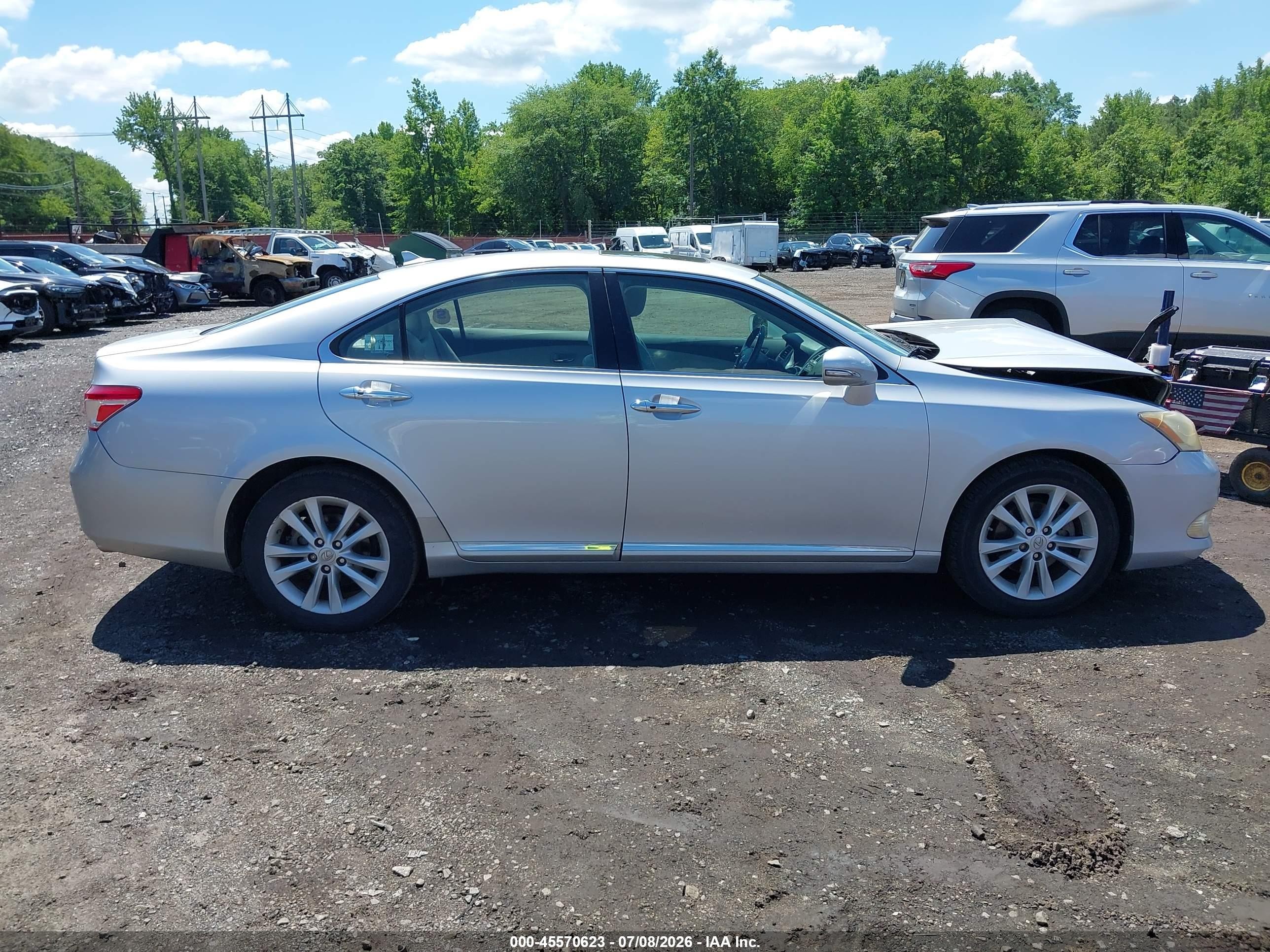 2012 Lexus Es 350   Silver vin: JTHBK1EG6C2478865