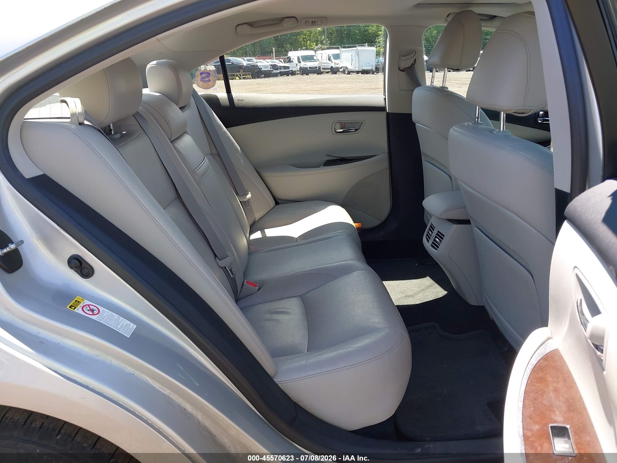 2012 Lexus Es 350   Silver vin: JTHBK1EG6C2478865