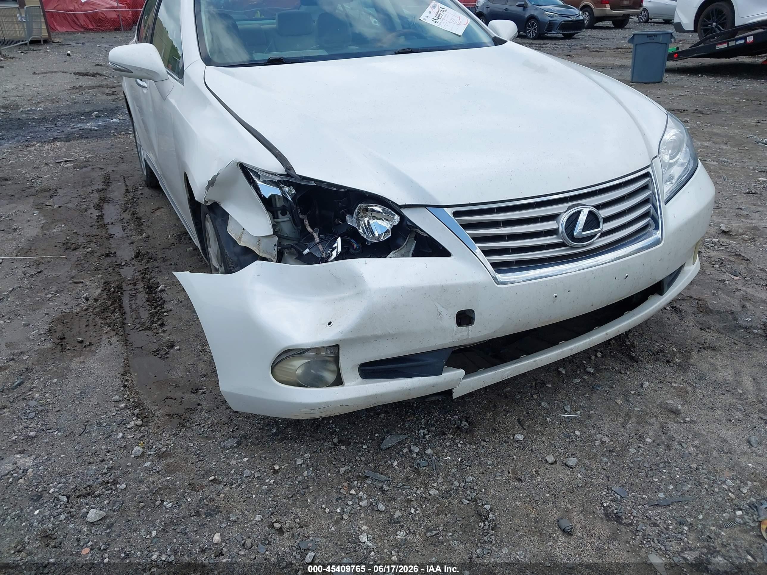 2010 Lexus Es 350   White vin: JTHBK1EG7A2345898