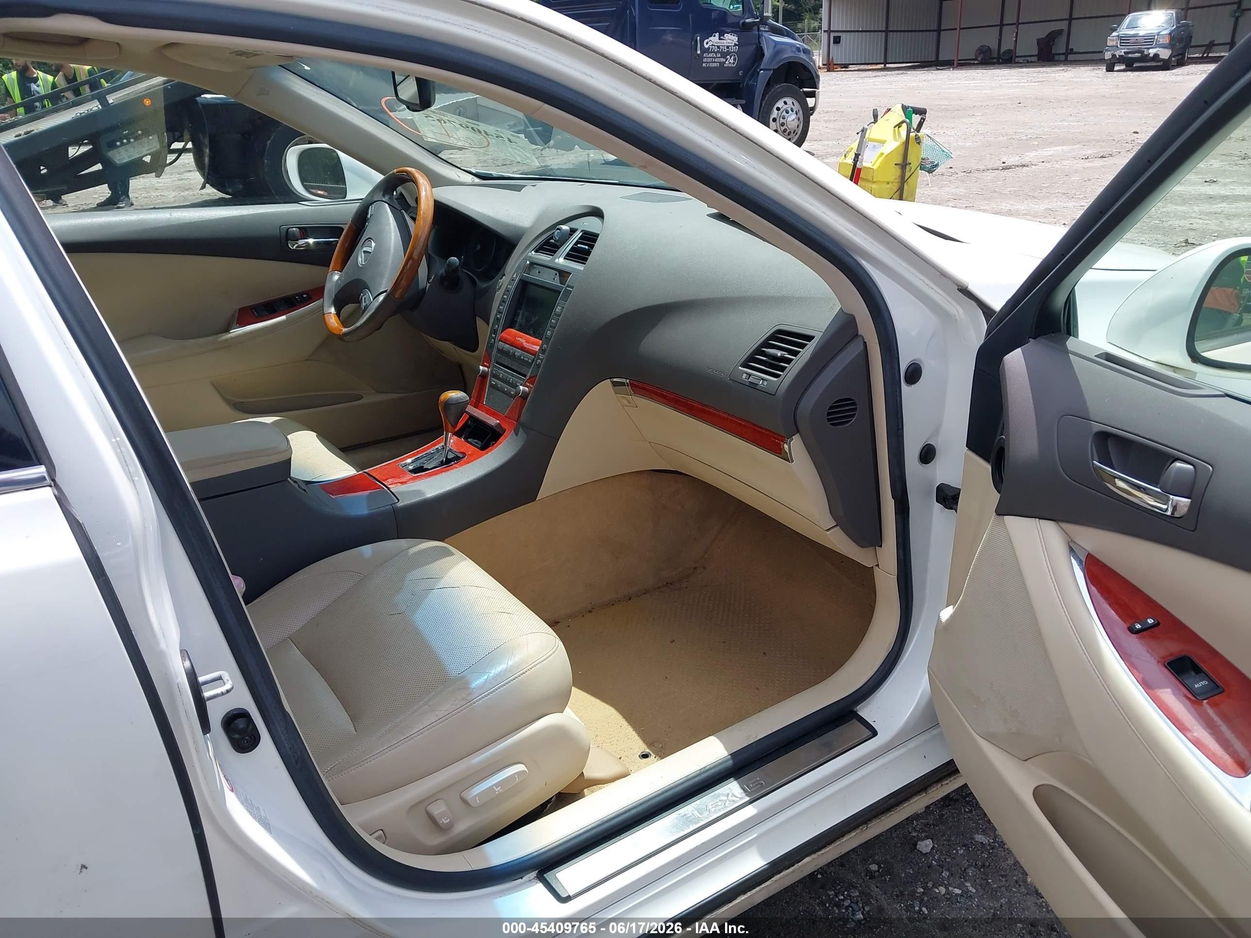 2010 Lexus Es 350   White vin: JTHBK1EG7A2345898