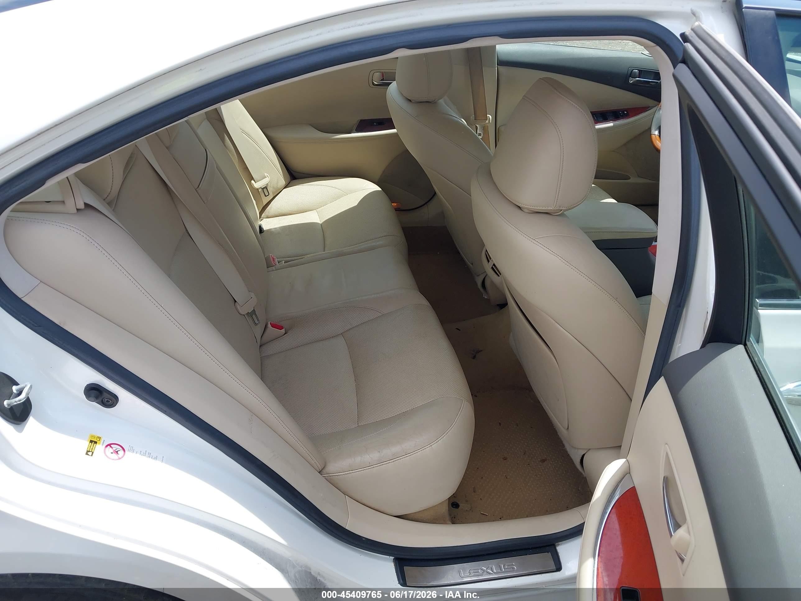 2010 Lexus Es 350   White vin: JTHBK1EG7A2345898