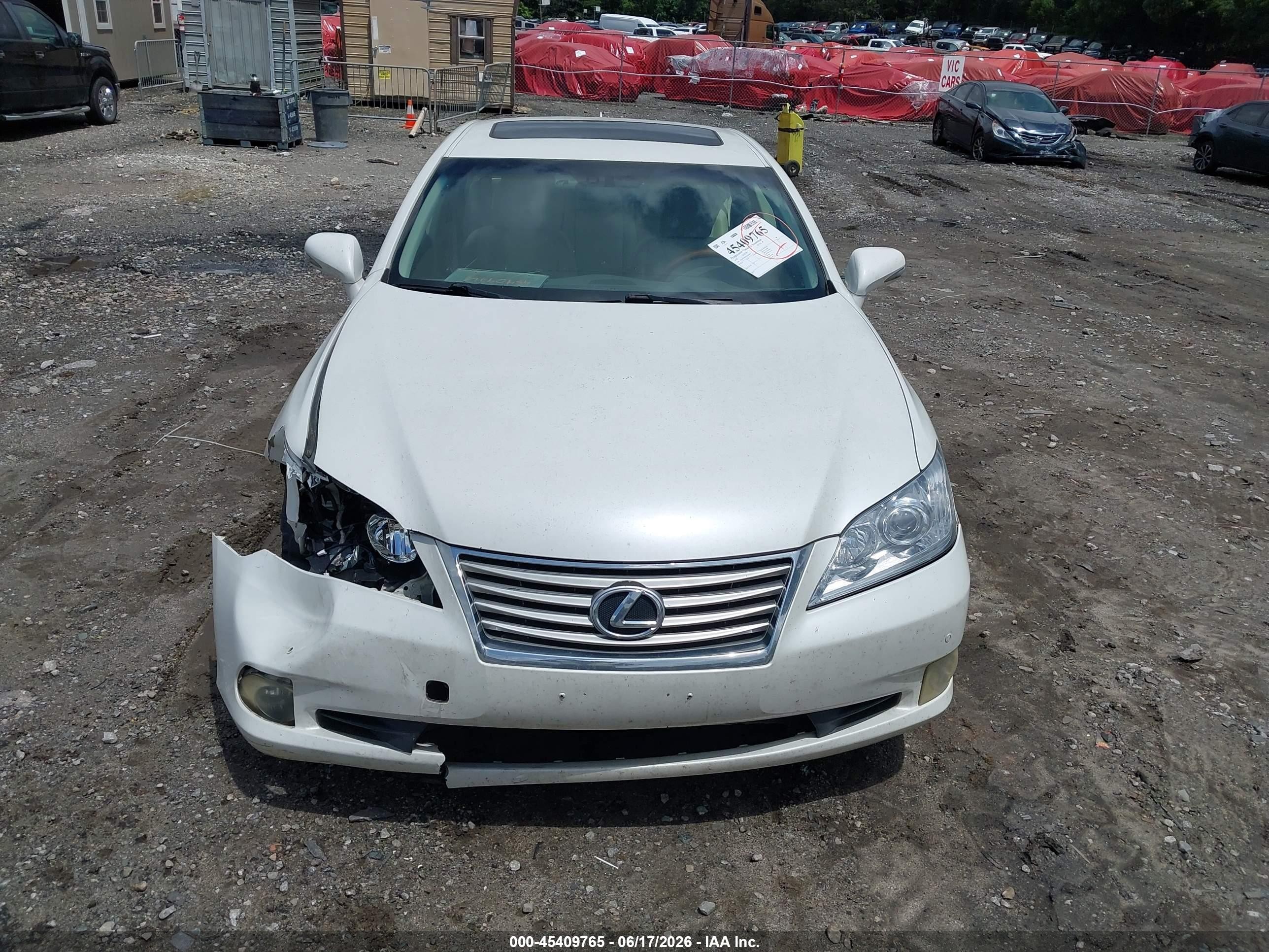 2010 Lexus Es 350   White vin: JTHBK1EG7A2345898