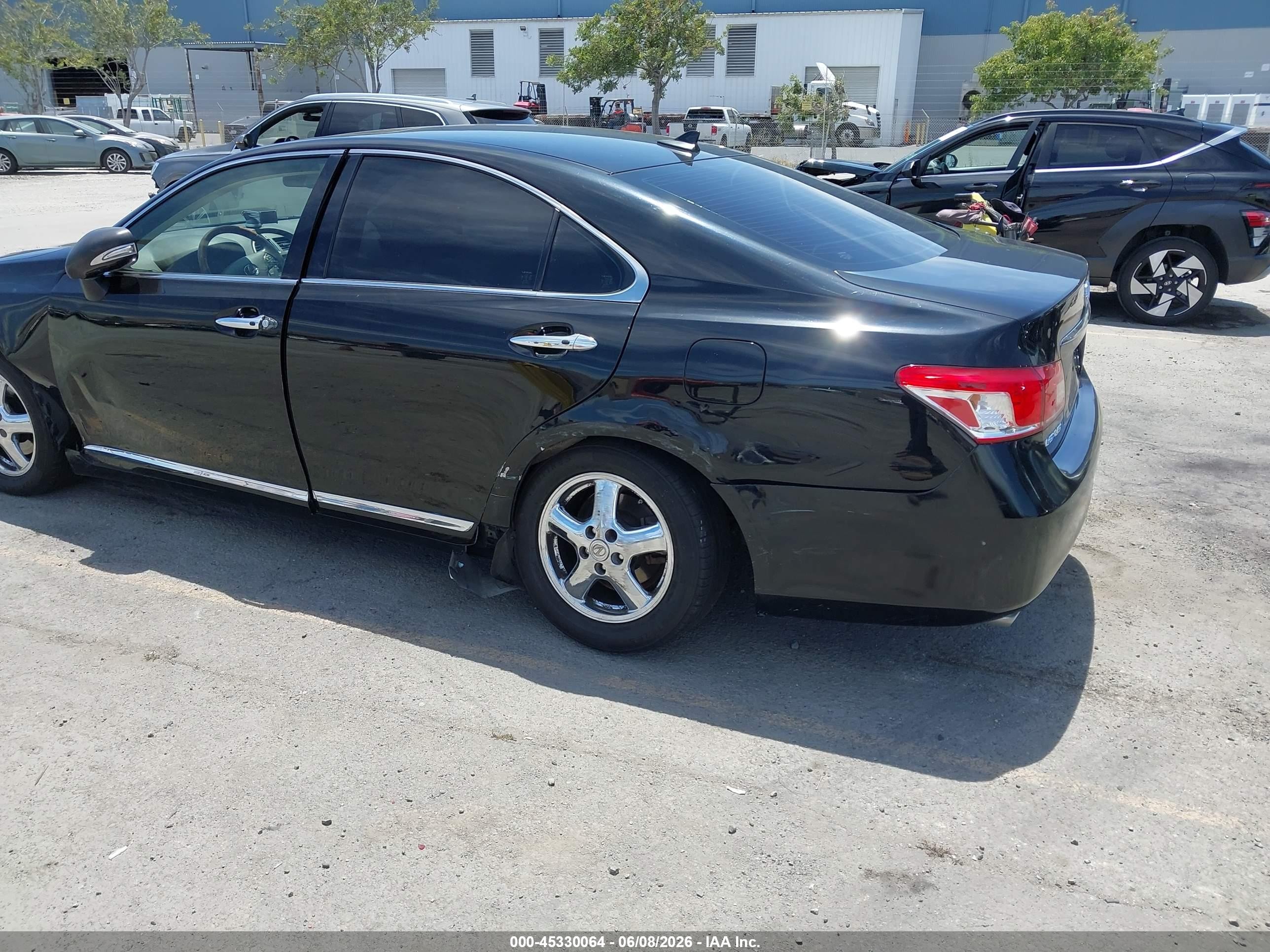 2010 Lexus Es 350   Black vin: JTHBK1EG7A2349918