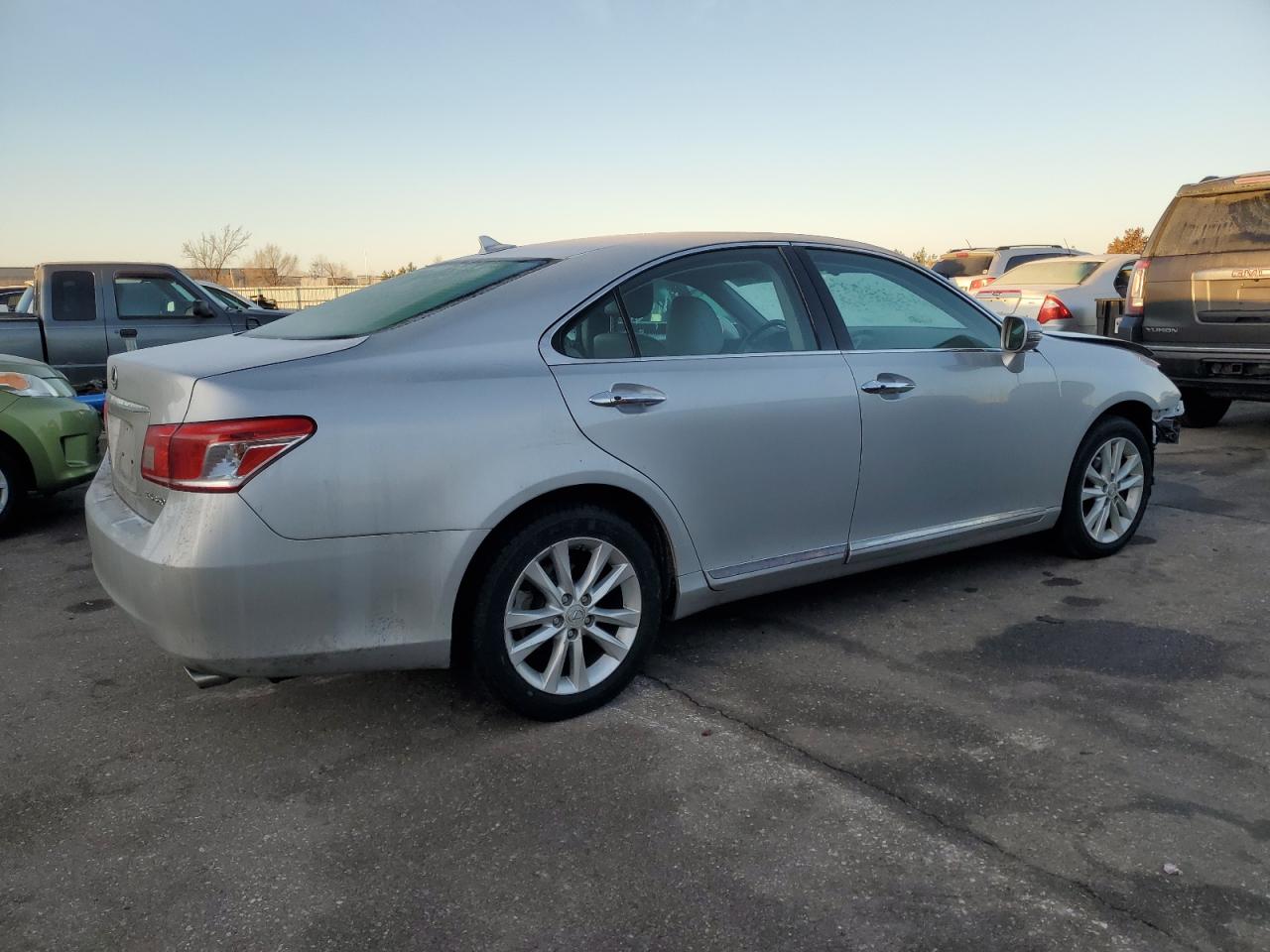 2010 Lexus Es 350 Silver vin: JTHBK1EG7A2353242