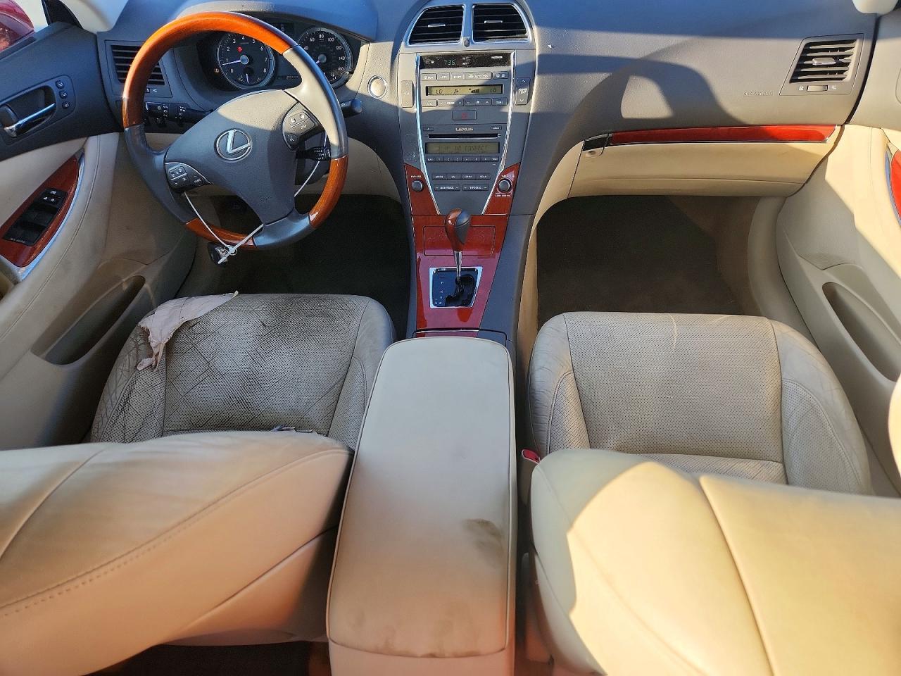 2010 Lexus Es 350 Red vin: JTHBK1EG7A2364757
