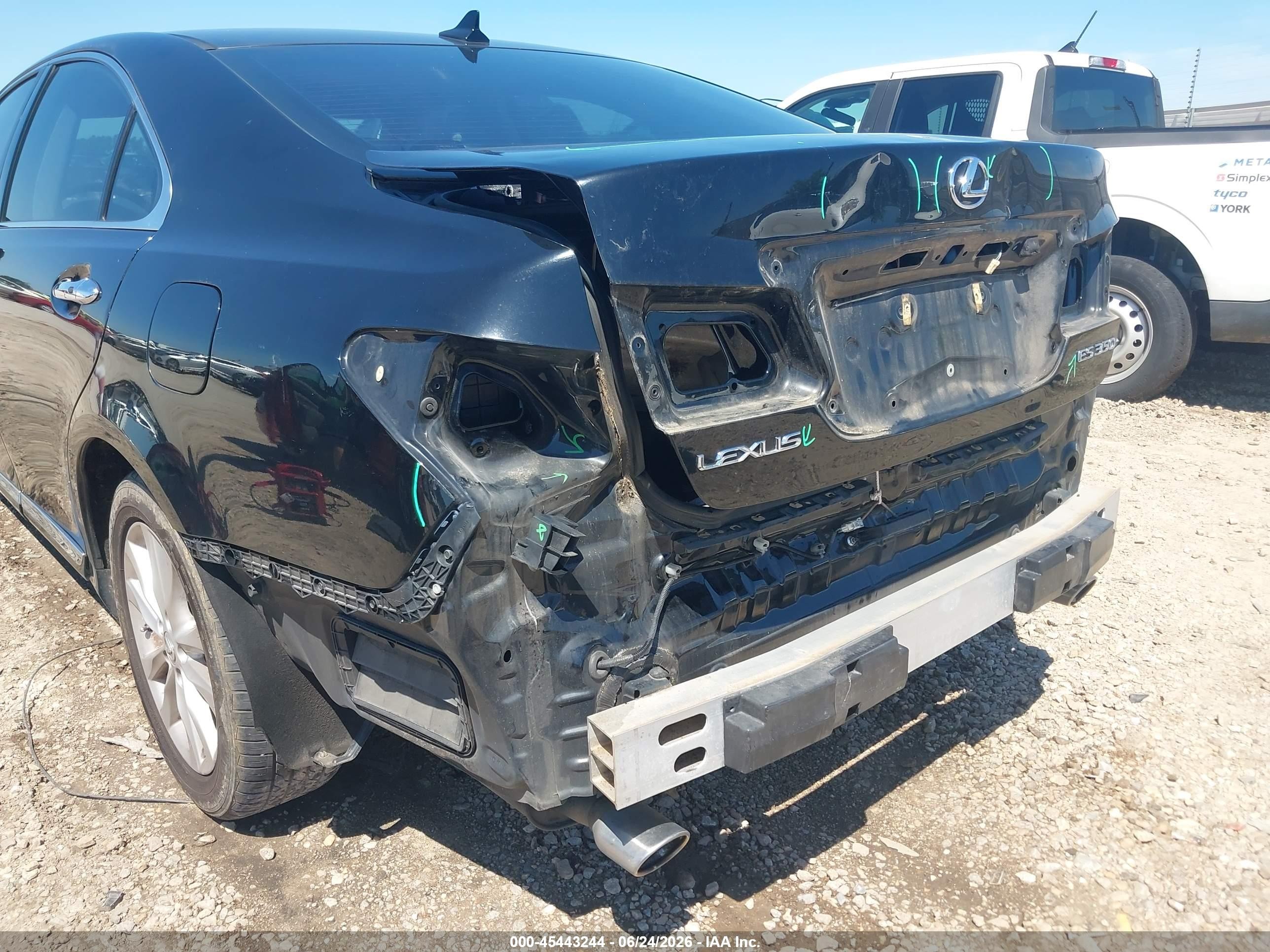 2010 Lexus Es 350   Black vin: JTHBK1EG7A2369280