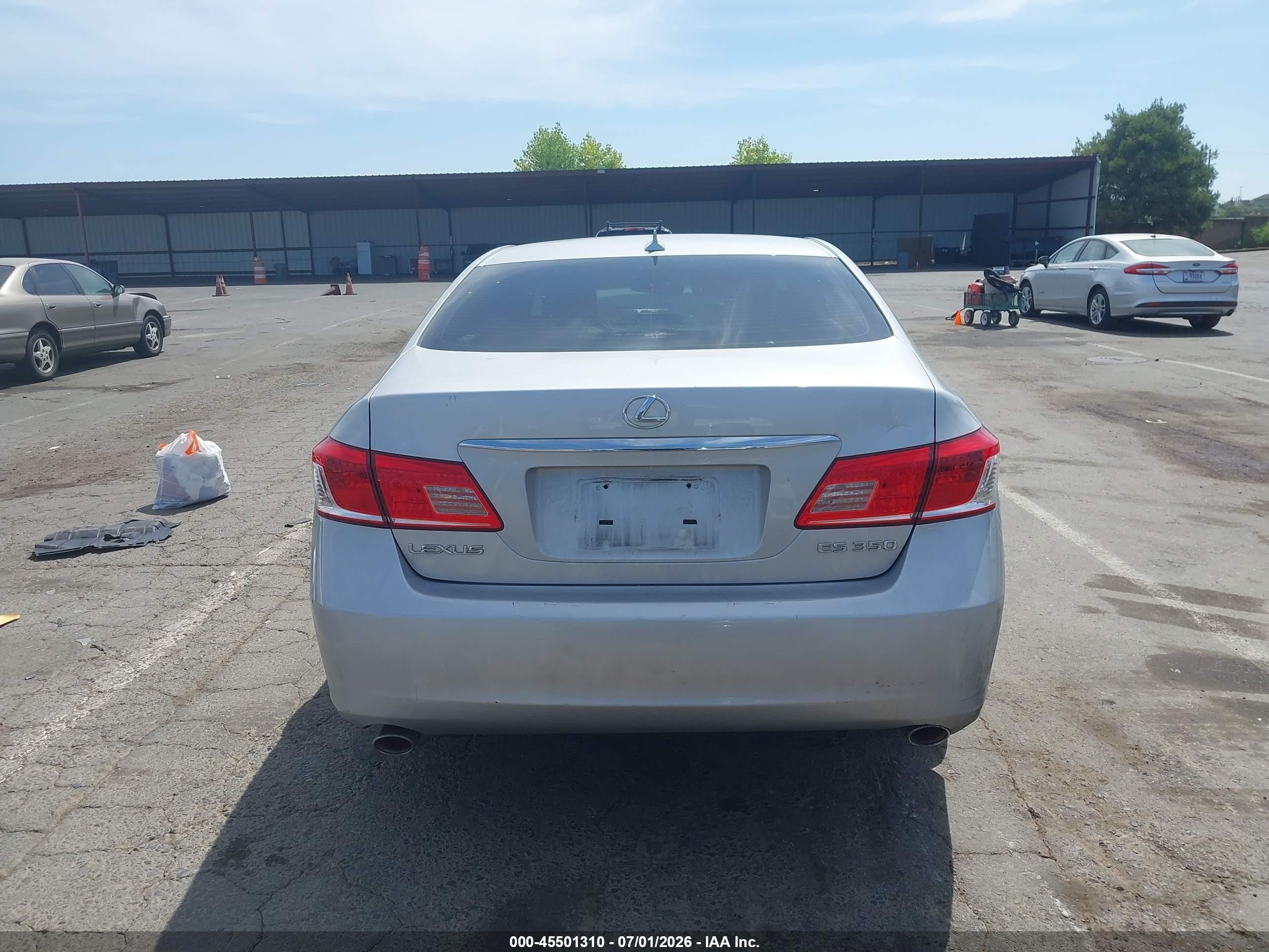 2010 Lexus Es 350   Silver vin: JTHBK1EG7A2392669