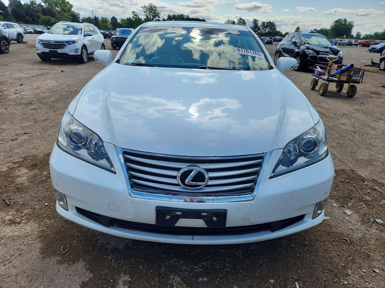 2011 Lexus Es 350 White vin: JTHBK1EG7B2423131