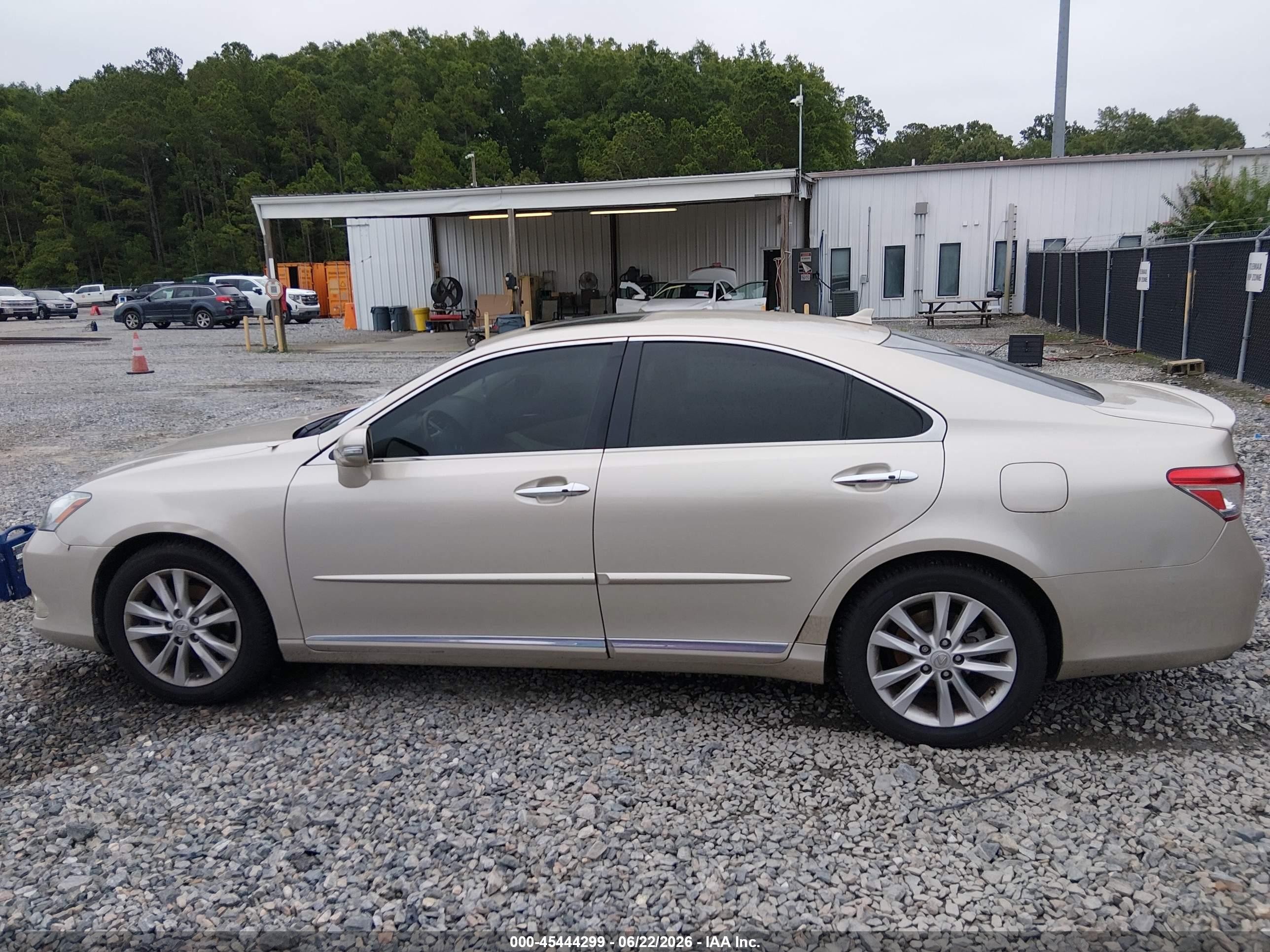 2011 Lexus Es 350   Champagne vin: JTHBK1EG7B2423887