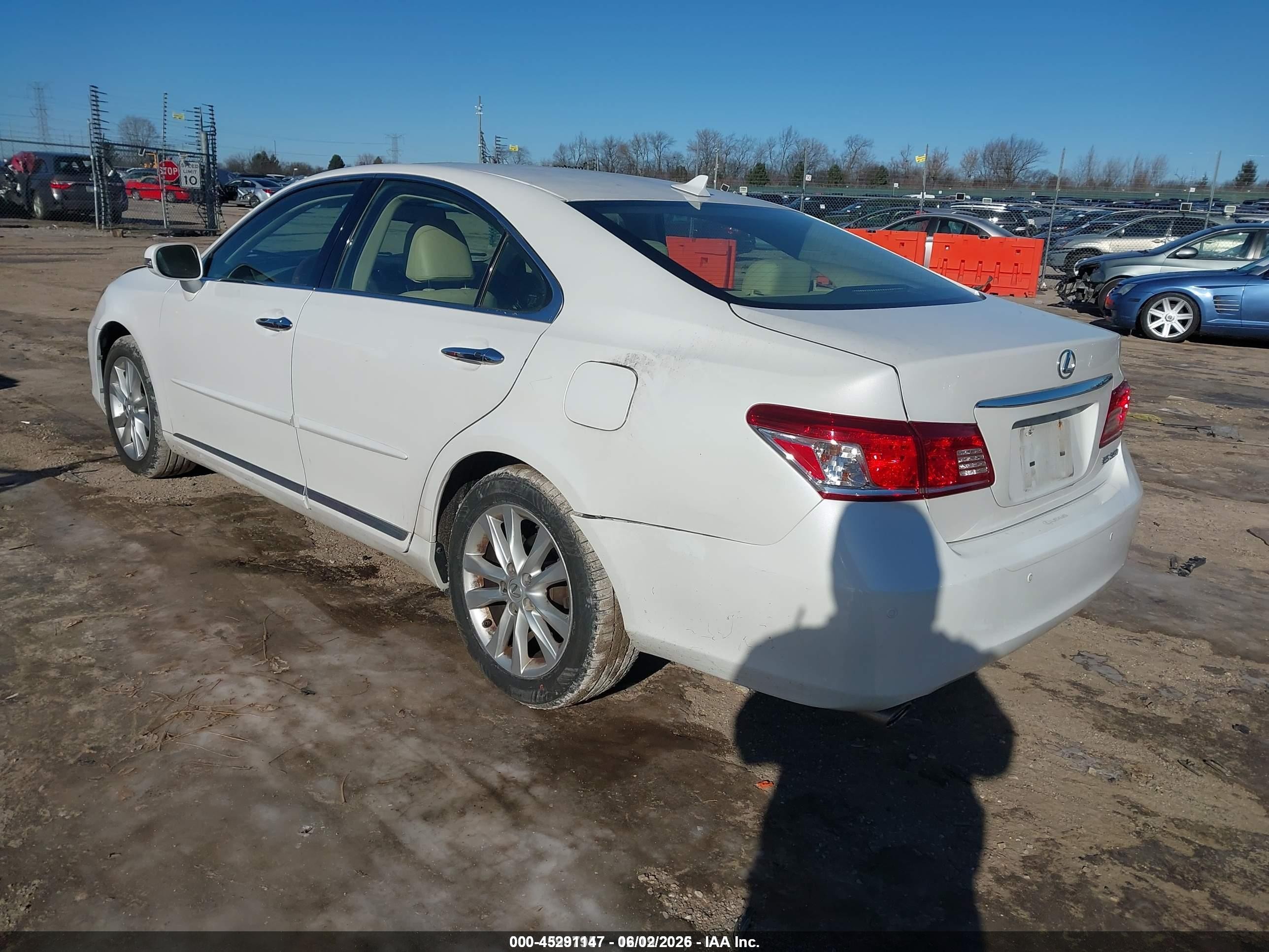2011 Lexus Es 350   Белый vin: JTHBK1EG7B2430354