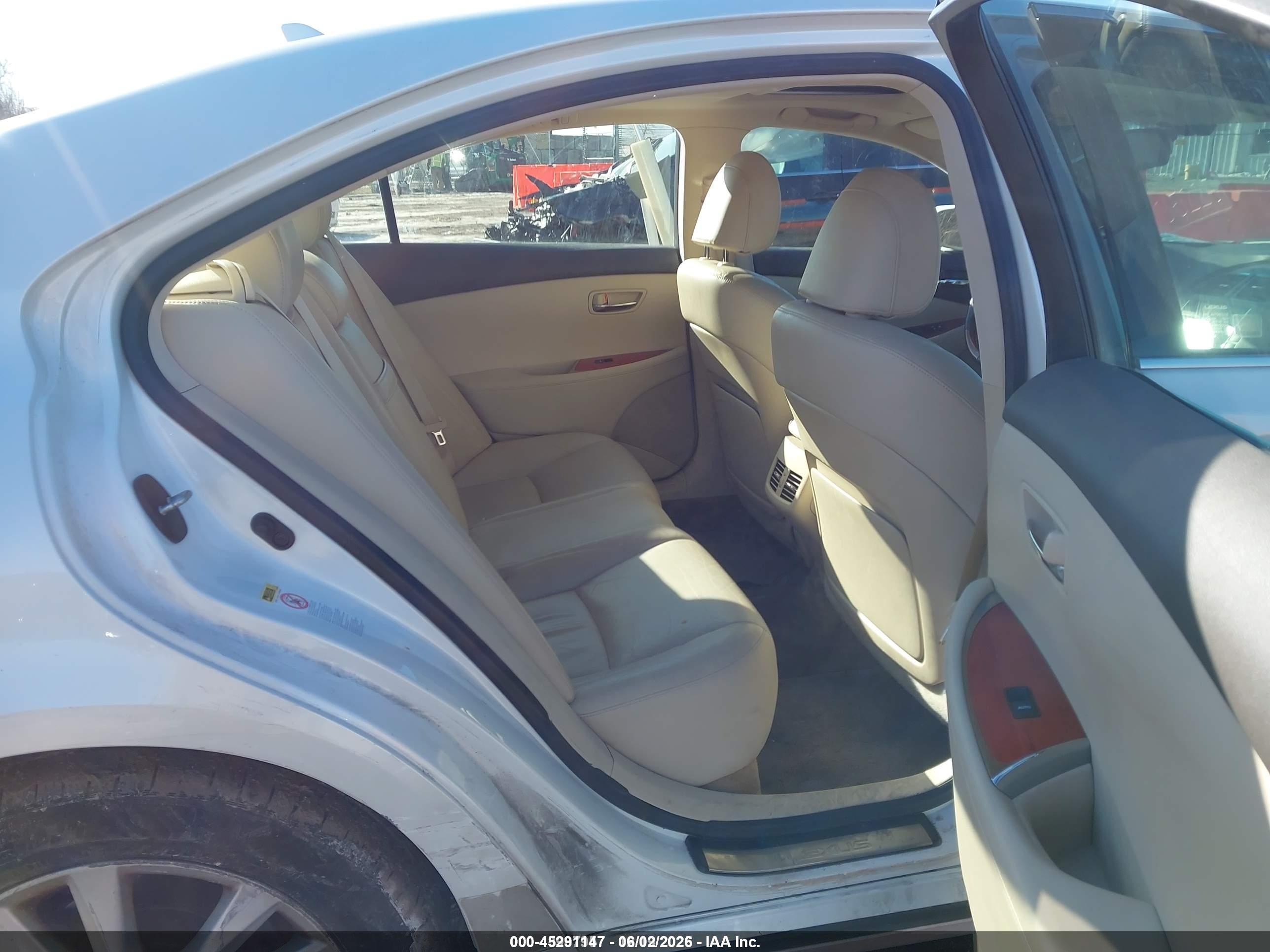 2011 Lexus Es 350   Белый vin: JTHBK1EG7B2430354