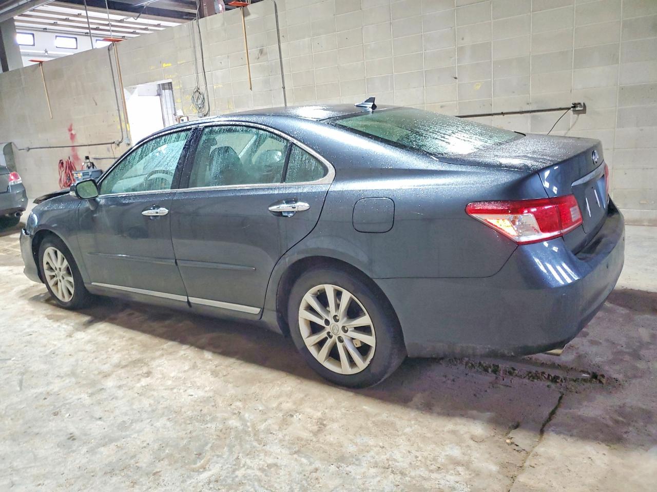 2011 Lexus Es 350 Charcoal vin: JTHBK1EG7B2430385