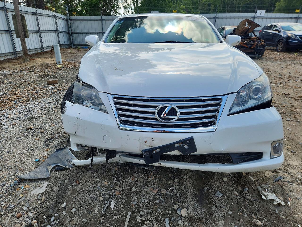 2011 Lexus Es 350 White vin: JTHBK1EG7B2437112