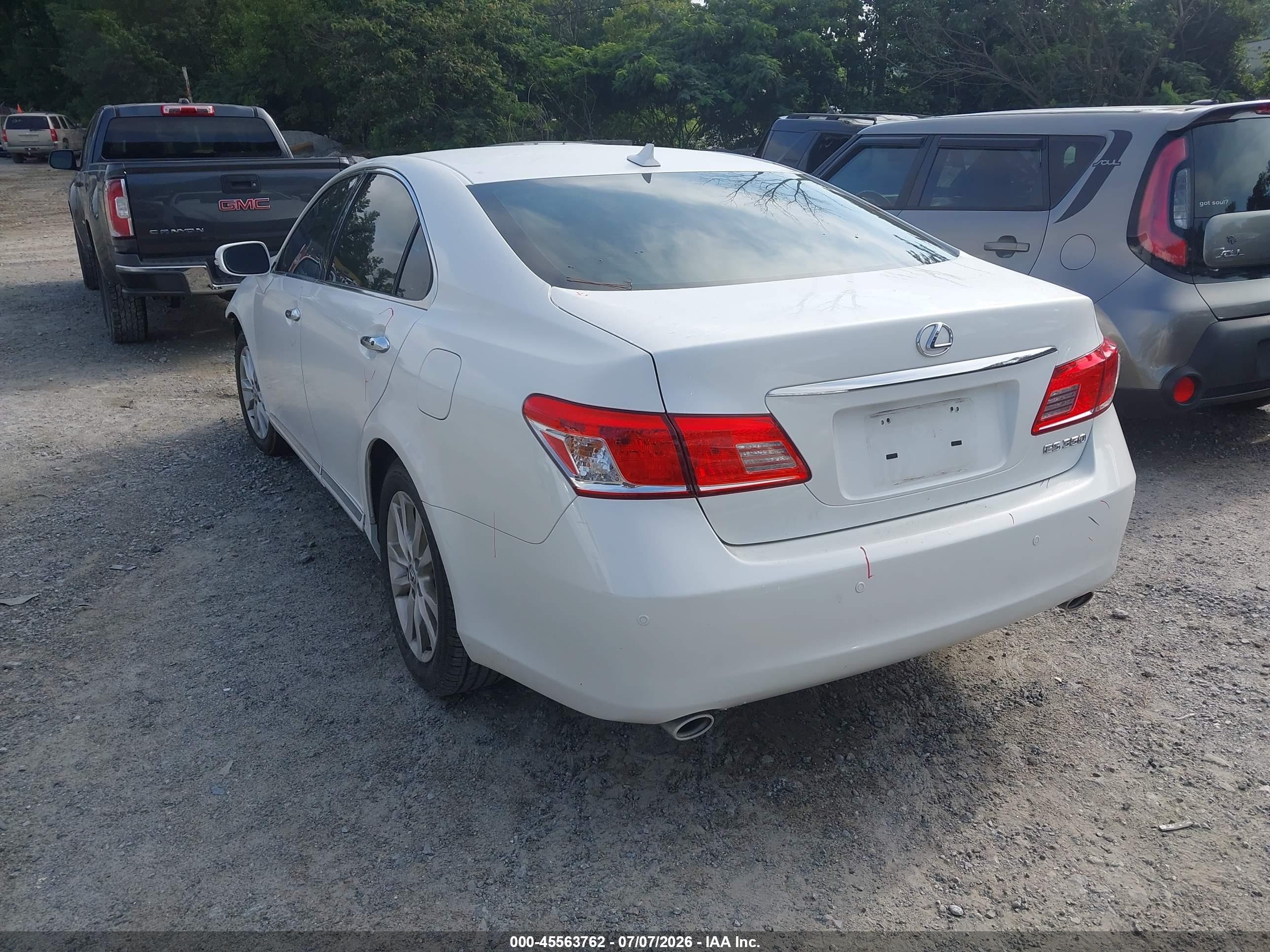 2011 Lexus Es 350   White vin: JTHBK1EG7B2452497