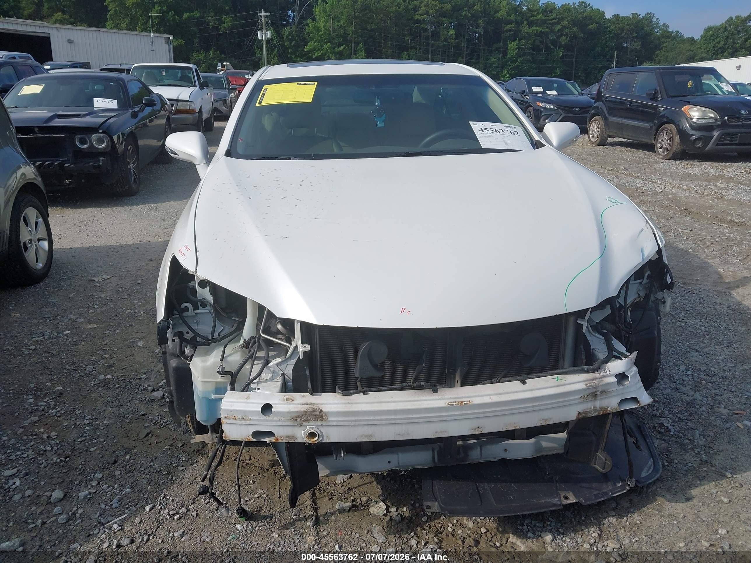 2011 Lexus Es 350   White vin: JTHBK1EG7B2452497