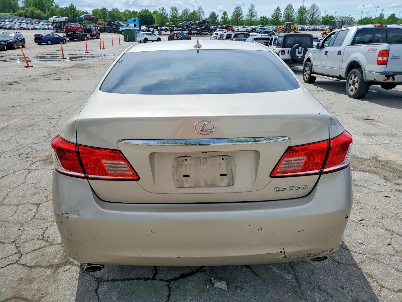 2011 Lexus Es 350 Base Gold vin: JTHBK1EG7B2455965