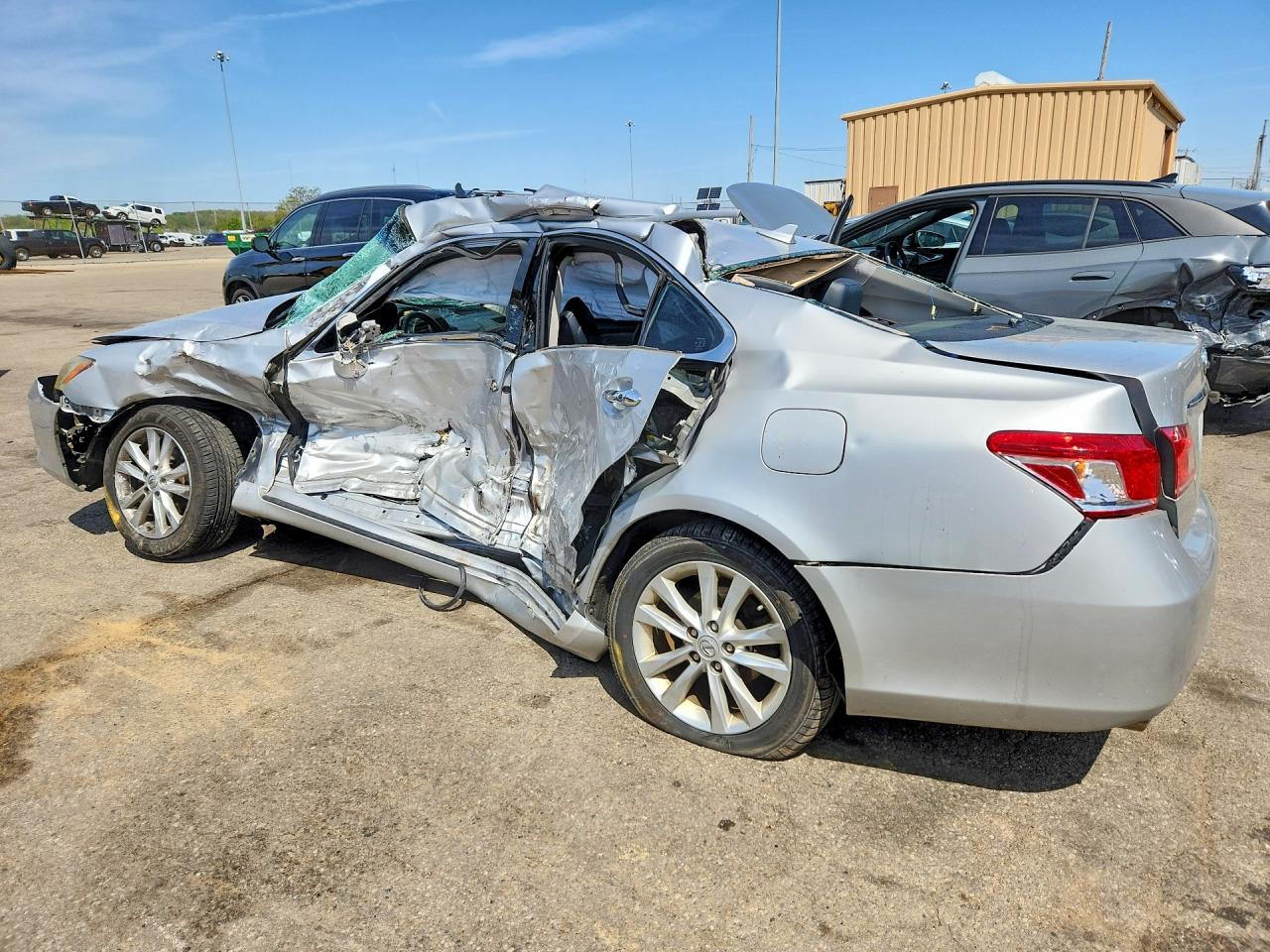2011 Lexus Es 350 Silver vin: JTHBK1EG7B2459465