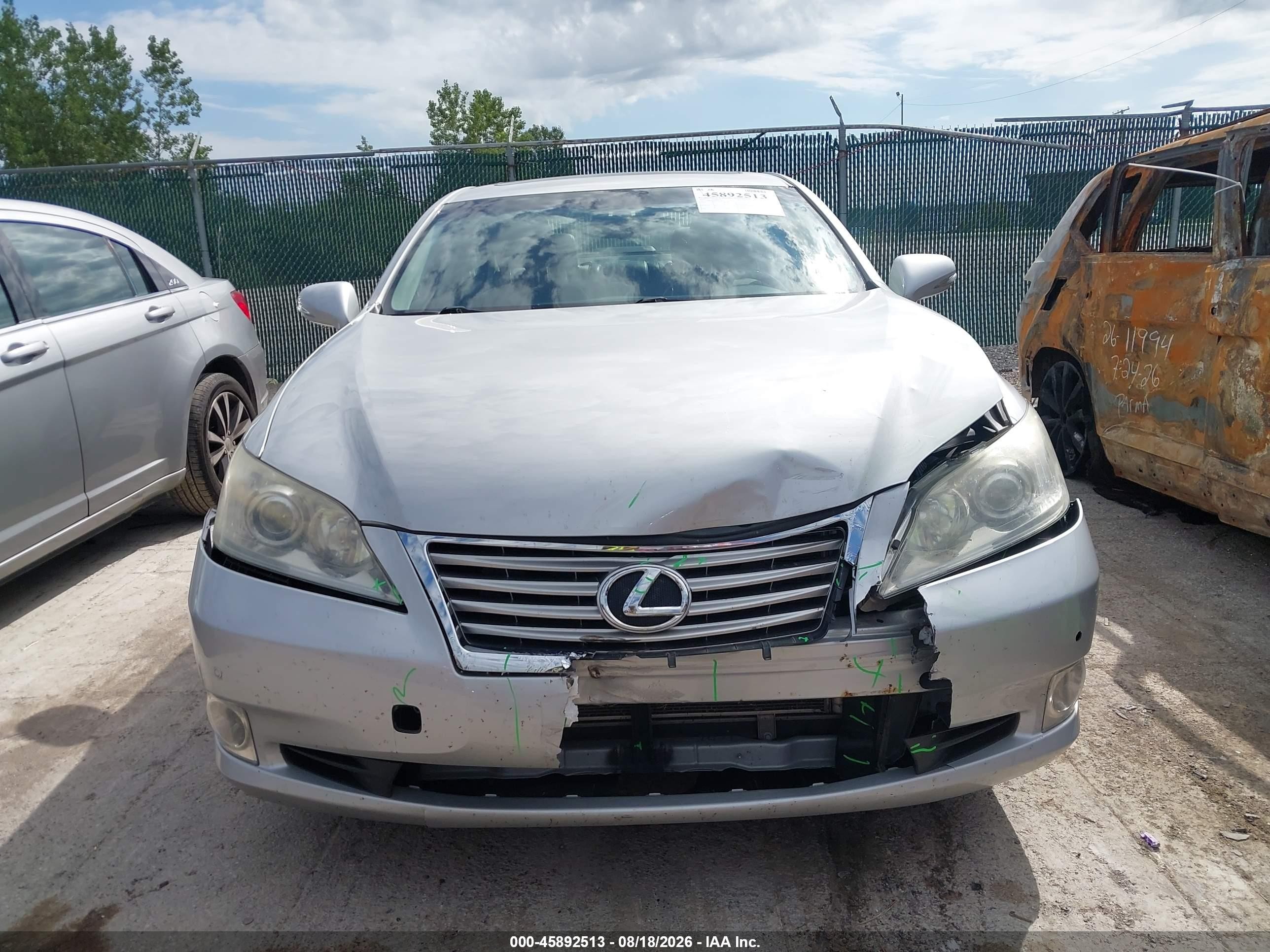 2012 Lexus Es 350   Silver vin: JTHBK1EG7C2477420
