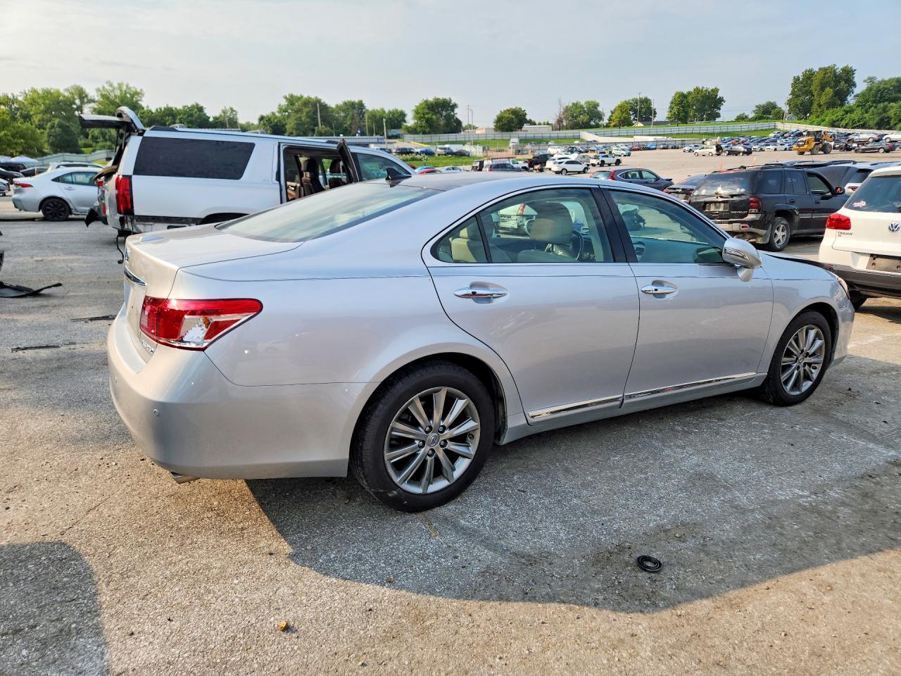 2012 Lexus Es 350 Silver vin: JTHBK1EG7C2484304