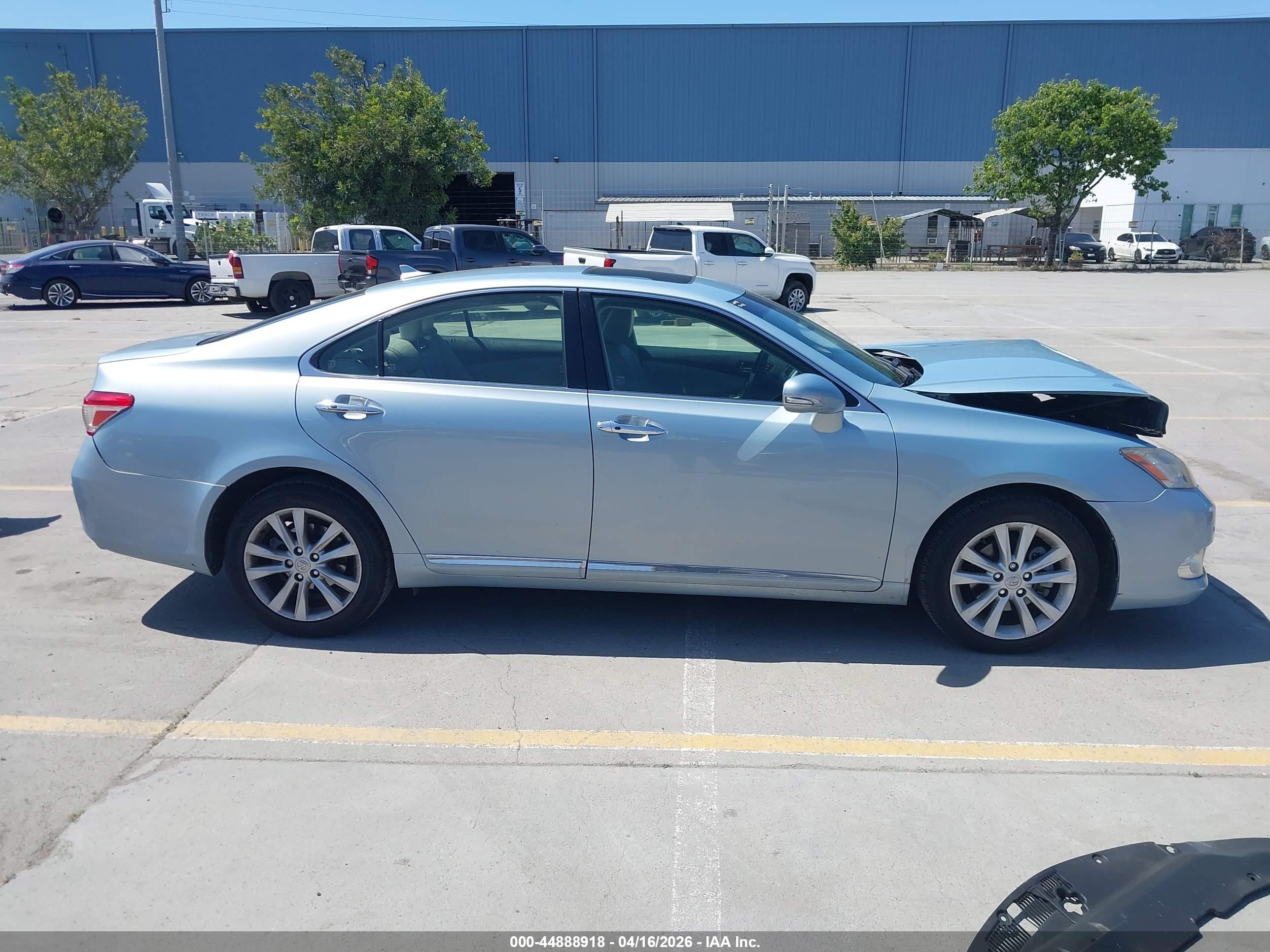 2012 Lexus Es 350 Light Blue vin: JTHBK1EG7C2487977