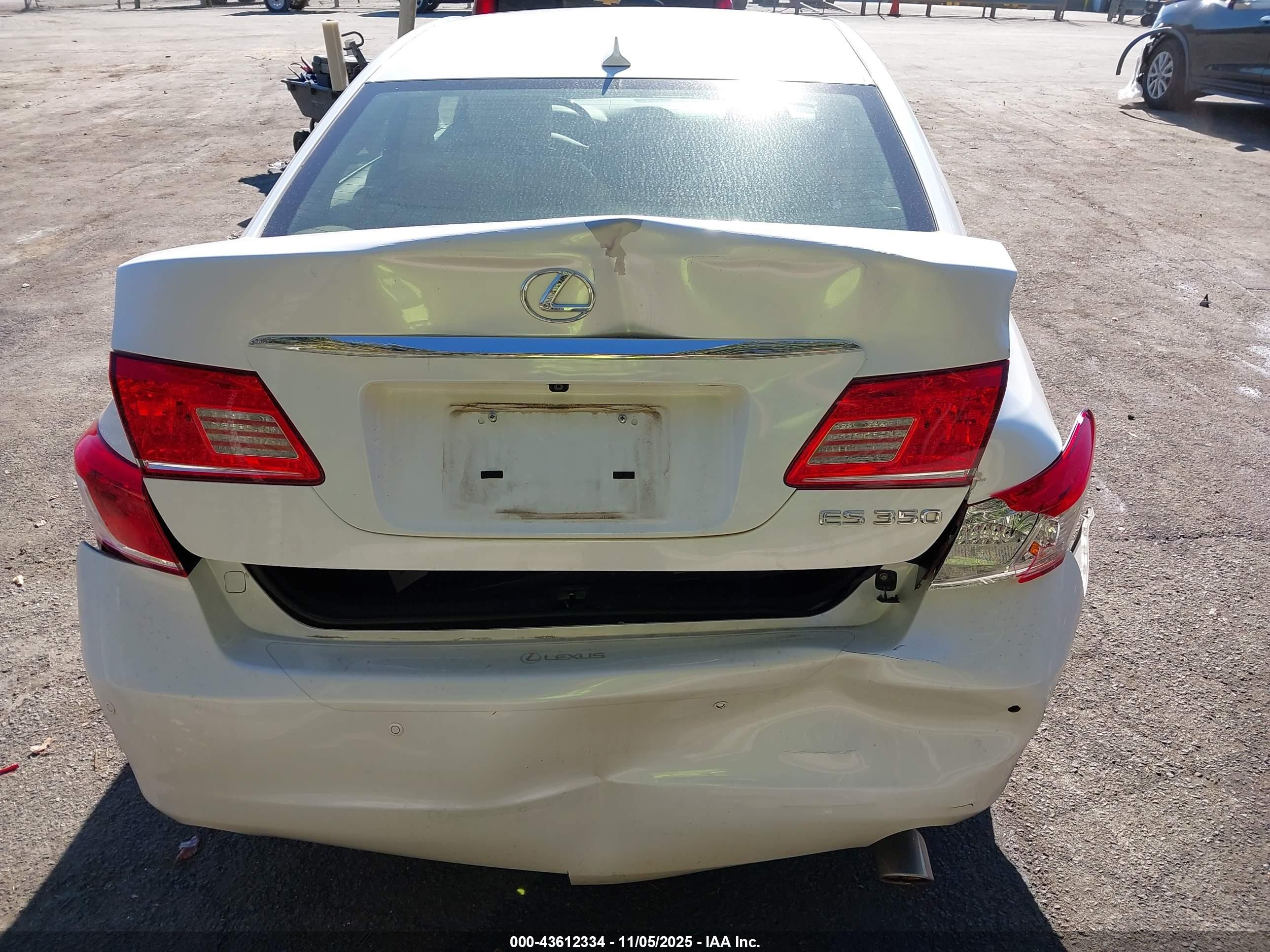 2012 Lexus Es 350   White vin: JTHBK1EG7C2492581