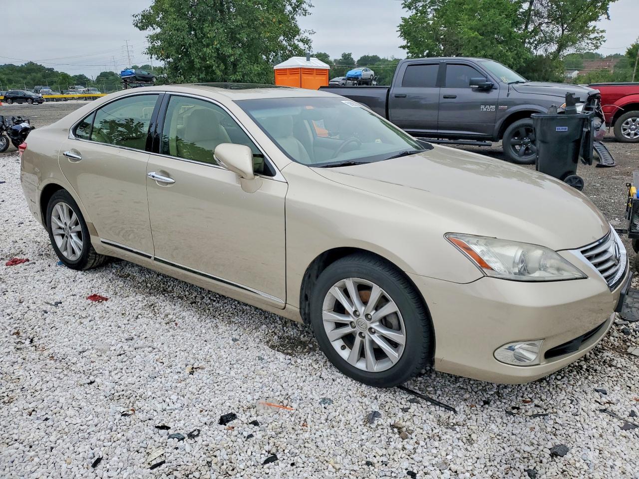 2012 Lexus Es 350 Beige vin: JTHBK1EG7C2509072