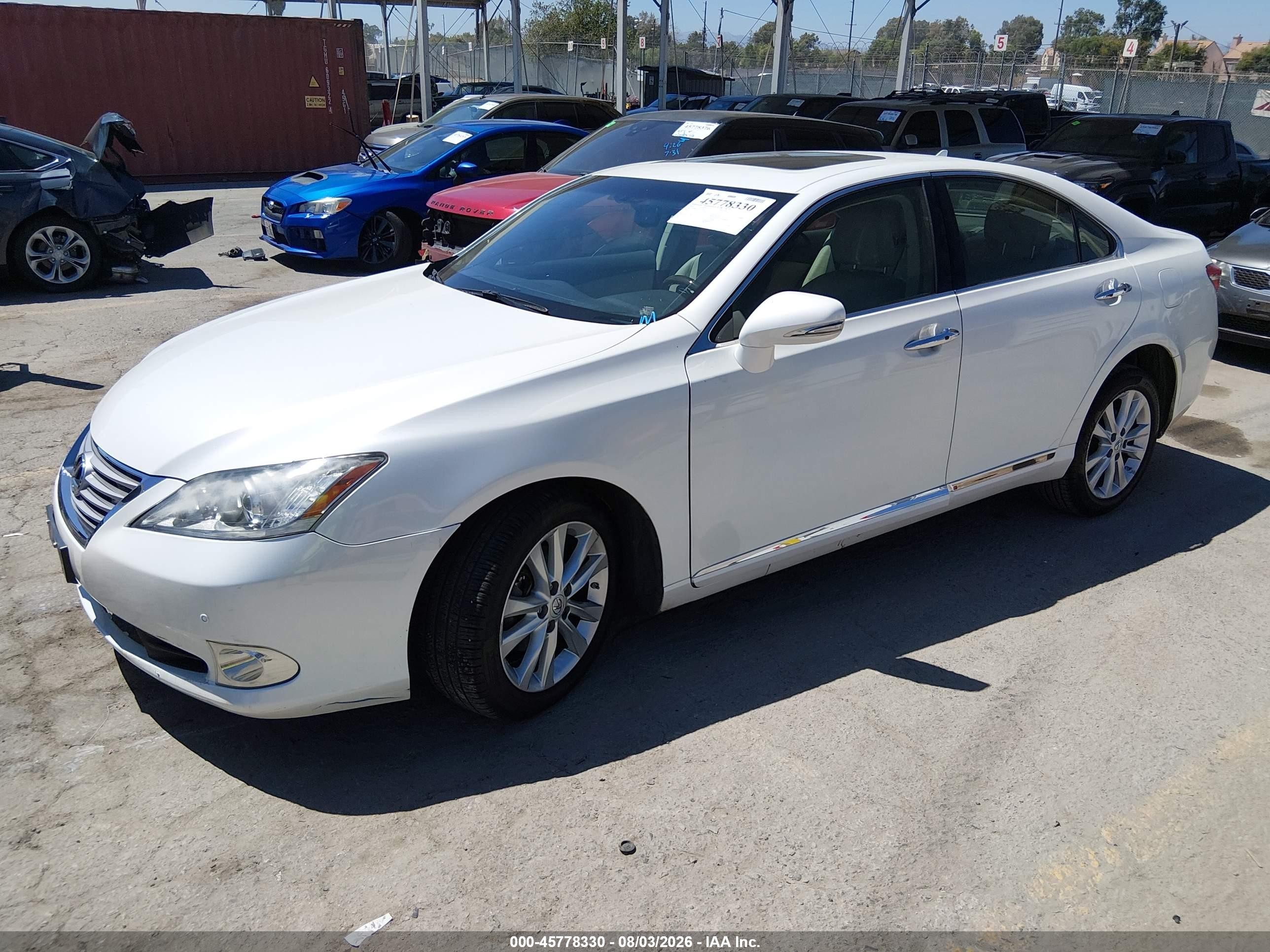 2012 Lexus Es 350   White vin: JTHBK1EG7C2510965