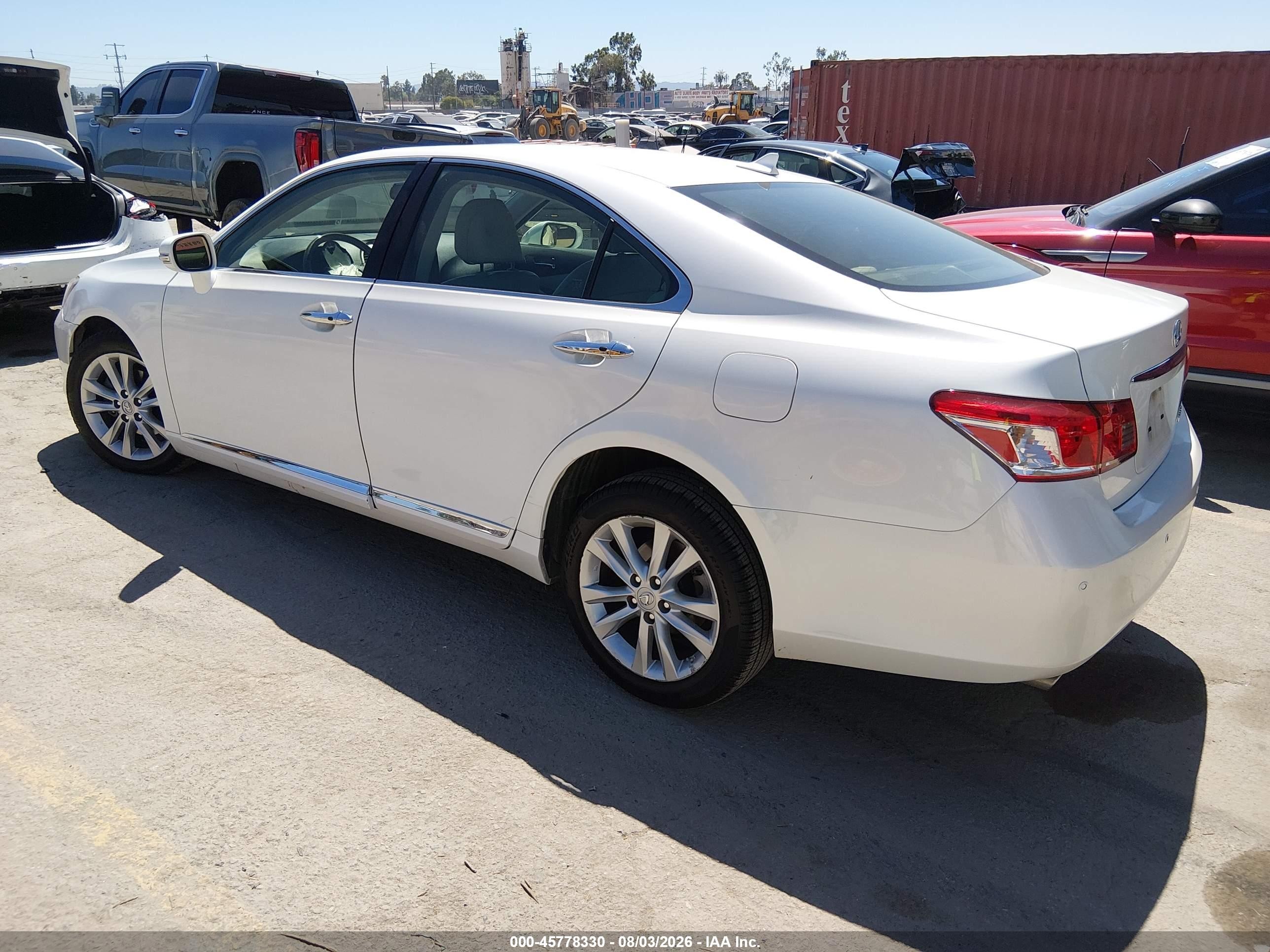 2012 Lexus Es 350   White vin: JTHBK1EG7C2510965