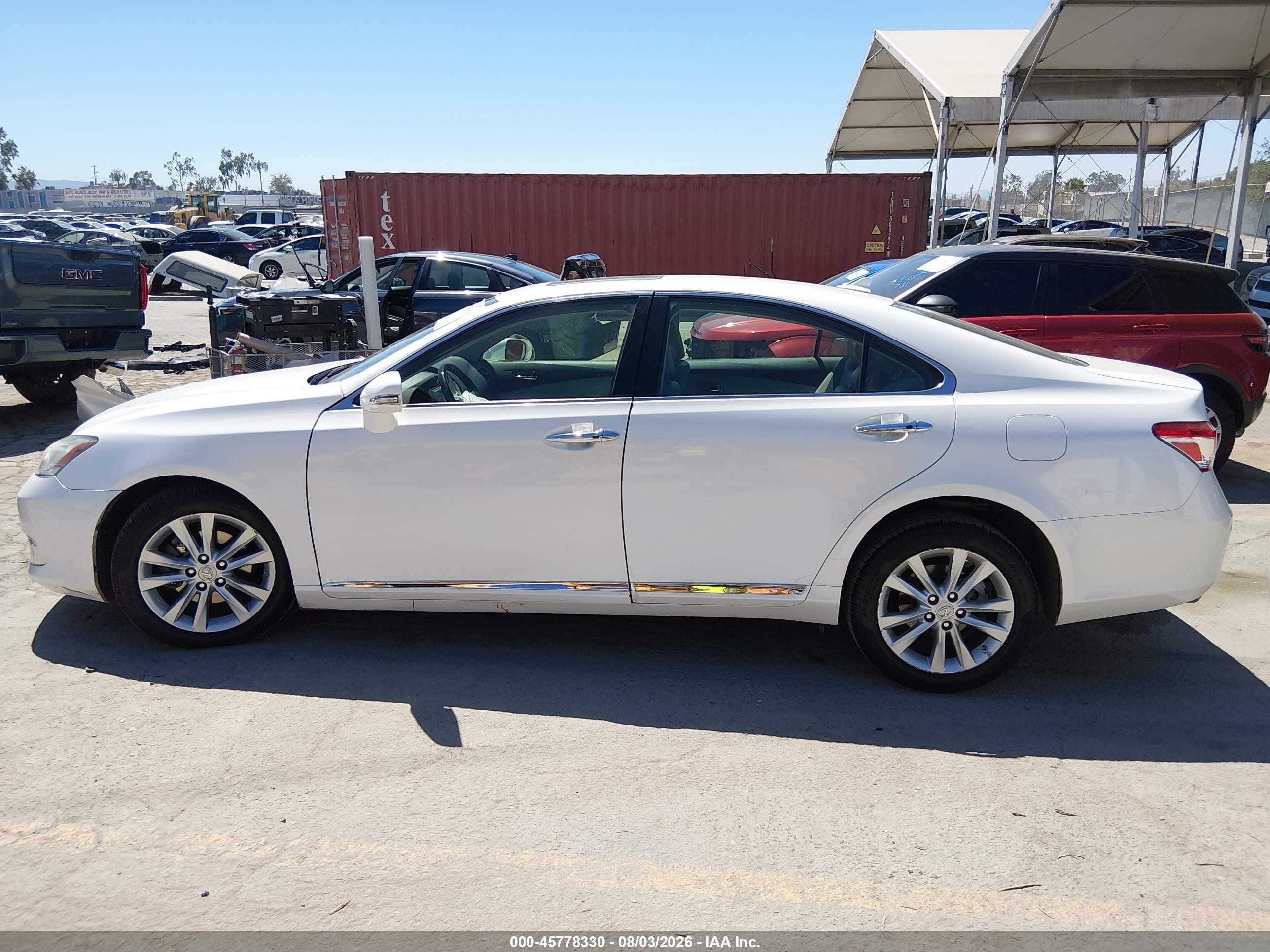 2012 Lexus Es 350   White vin: JTHBK1EG7C2510965