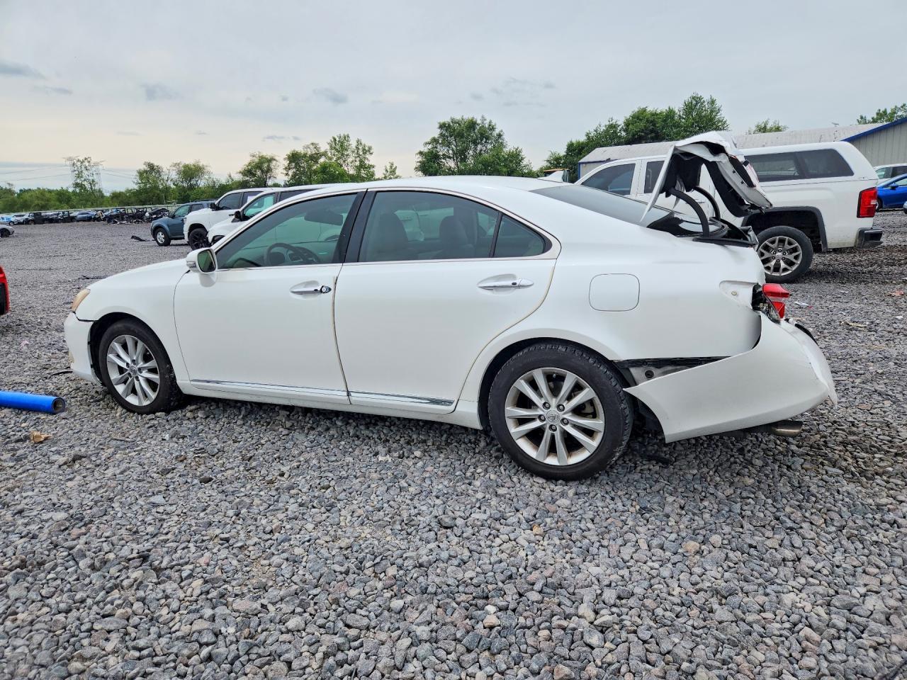 2010 Lexus Es 350 White vin: JTHBK1EG8A2357655