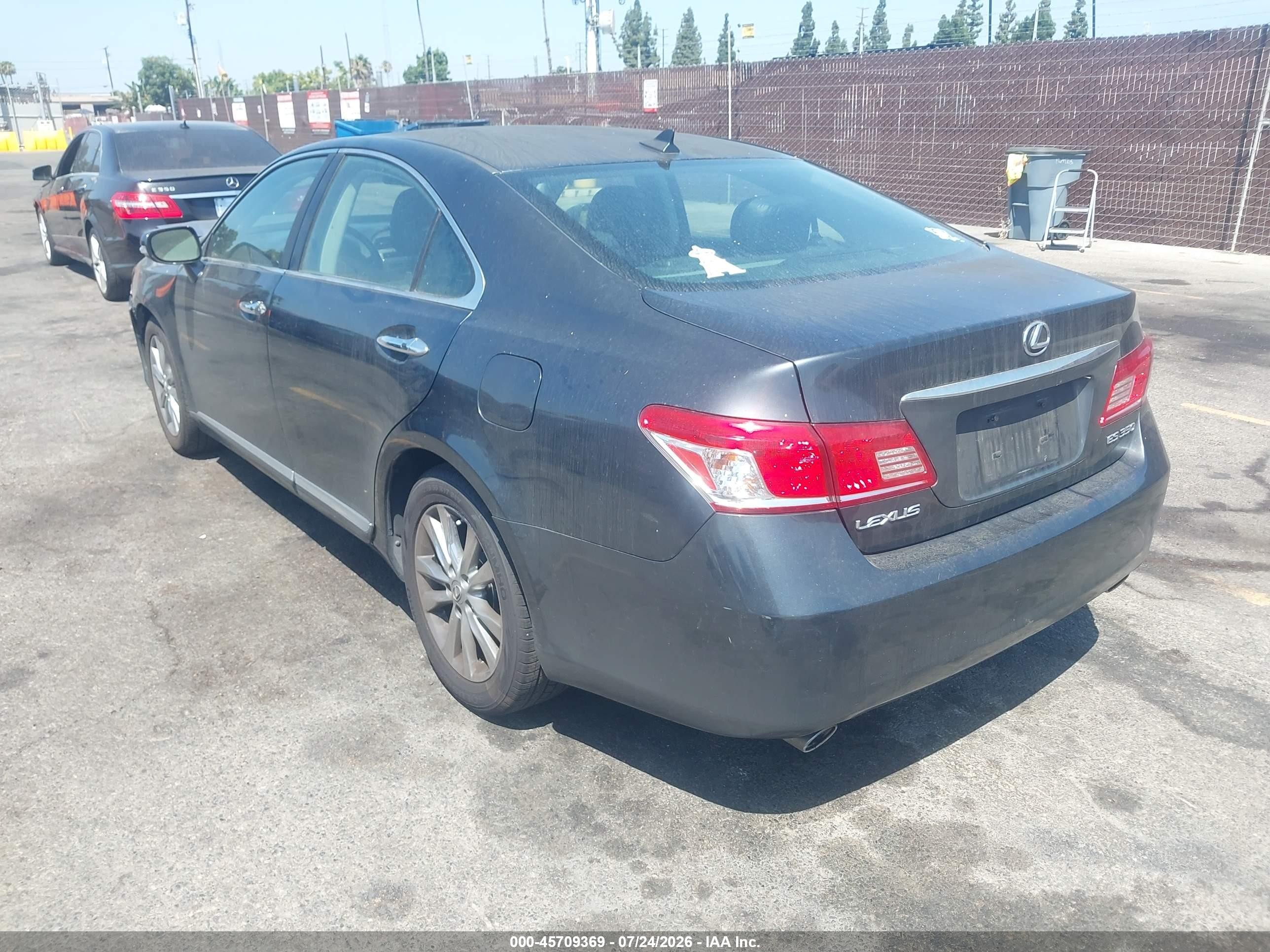 2010 Lexus Es 350   Gray vin: JTHBK1EG8A2358613