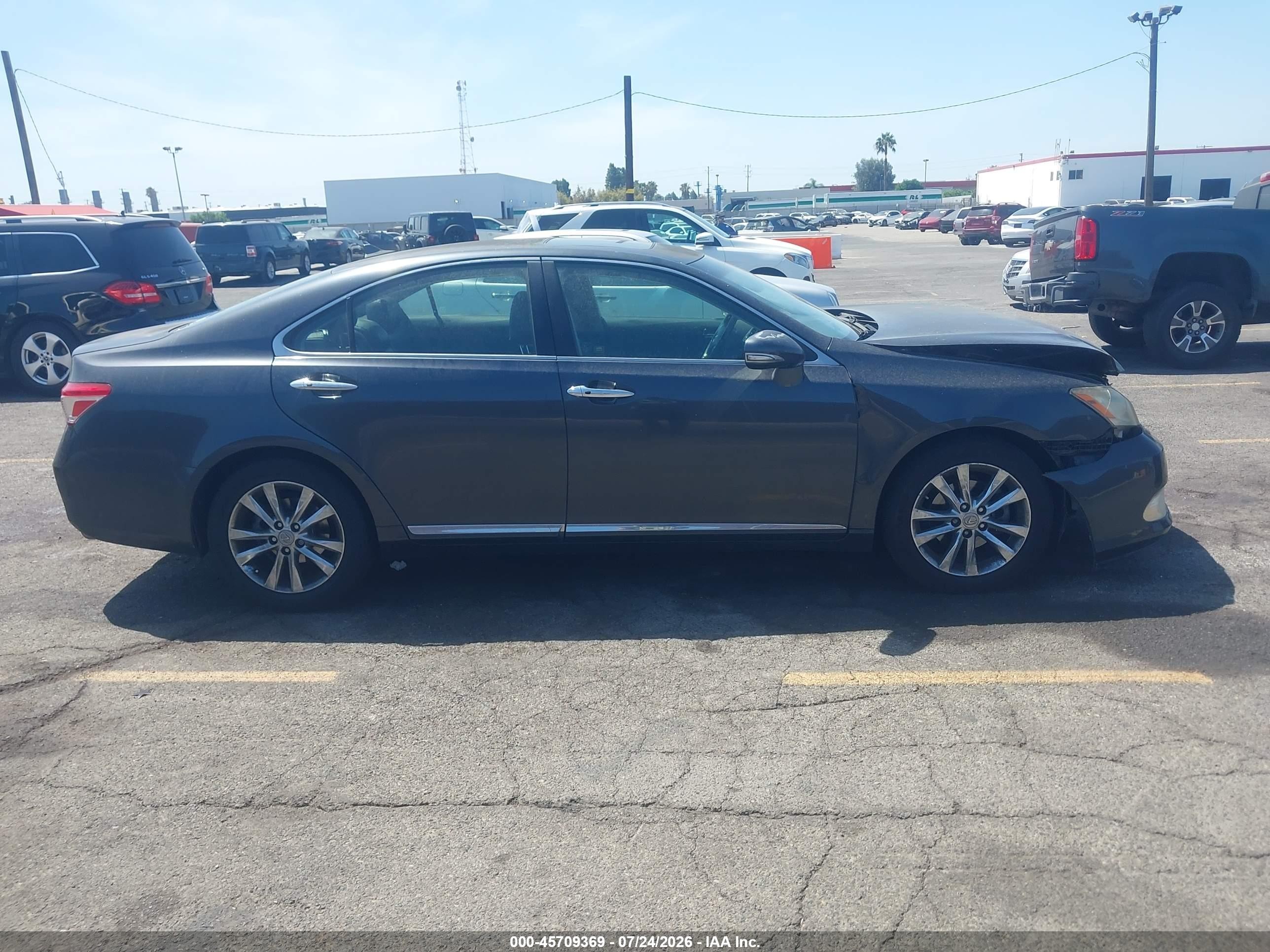2010 Lexus Es 350   Gray vin: JTHBK1EG8A2358613