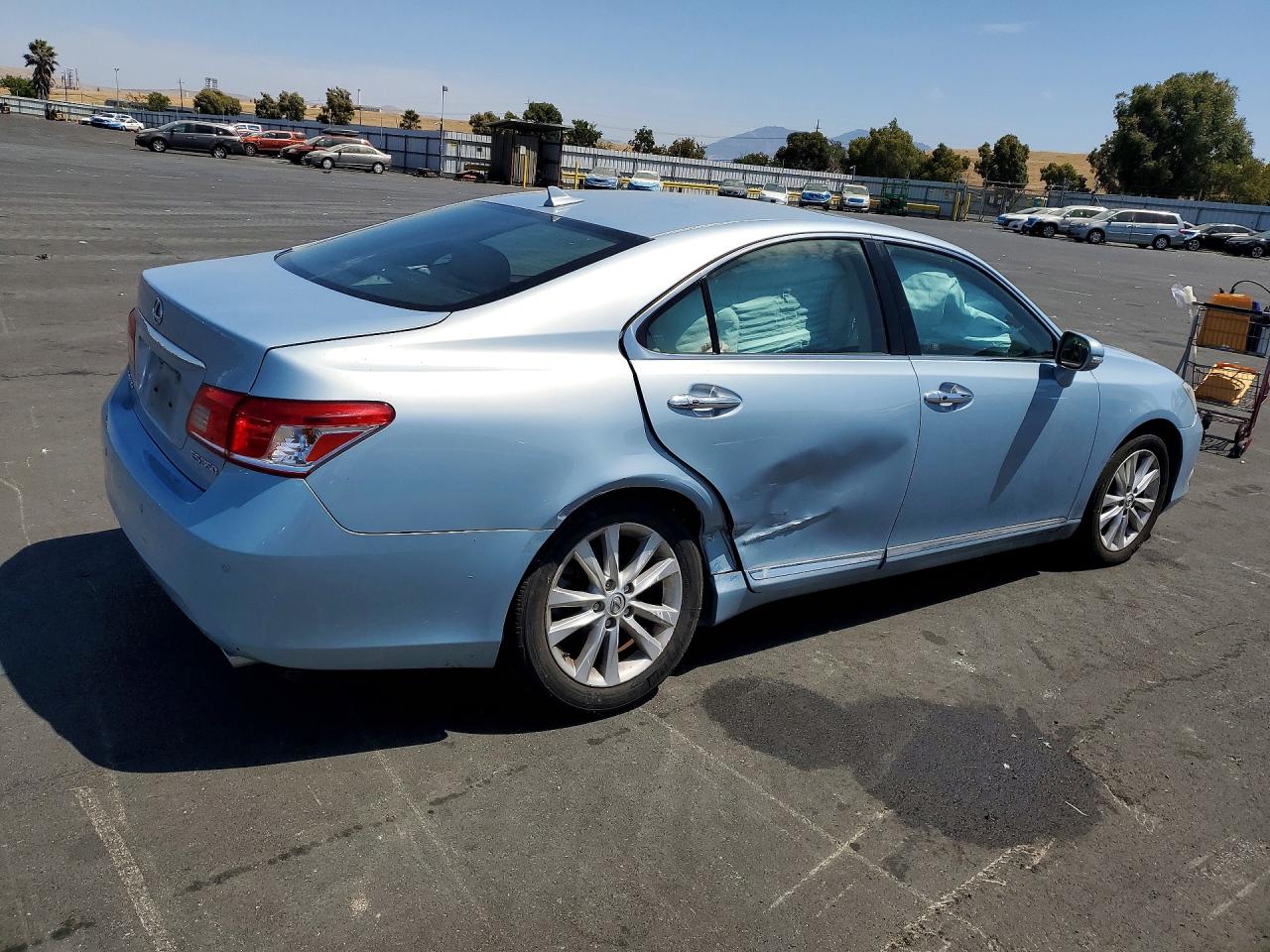 2010 Lexus Es 350 Blue vin: JTHBK1EG8A2396732