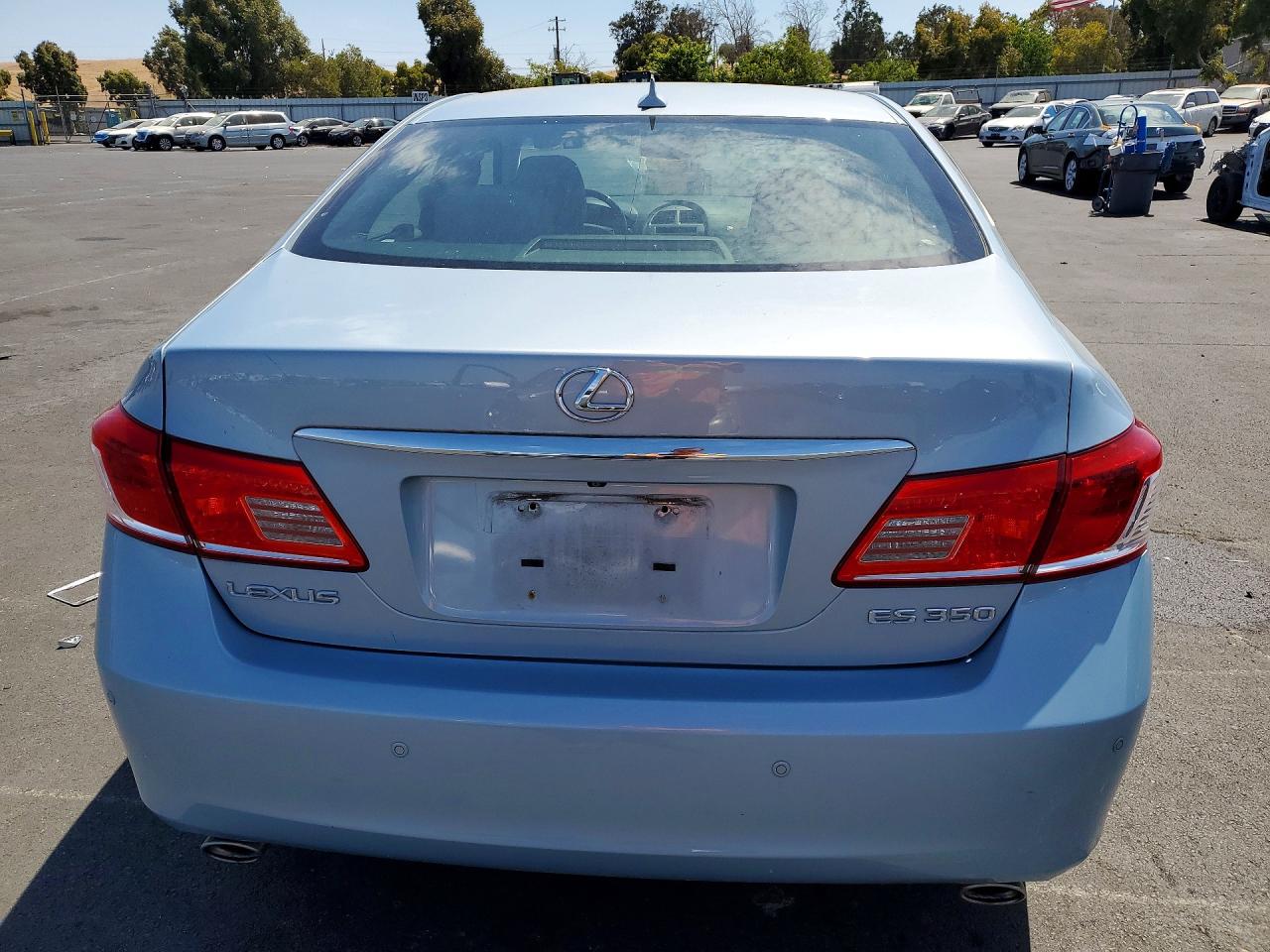 2010 Lexus Es 350 Blue vin: JTHBK1EG8A2396732