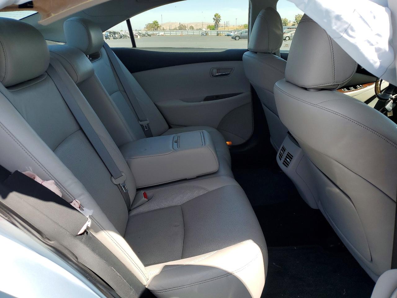 2010 Lexus Es 350 Blue vin: JTHBK1EG8A2396732