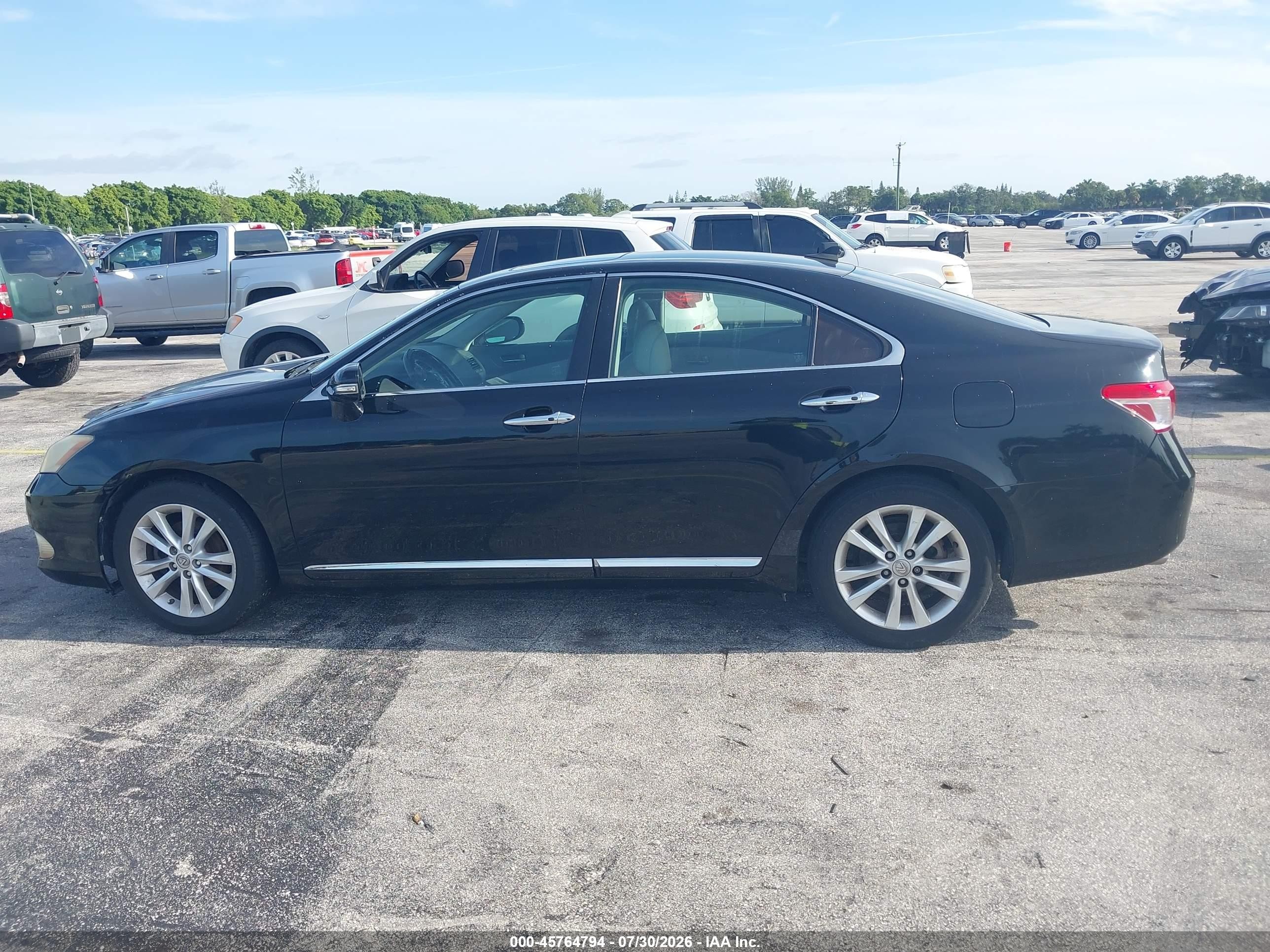 2010 Lexus Es 350   Black vin: JTHBK1EG8A2402822