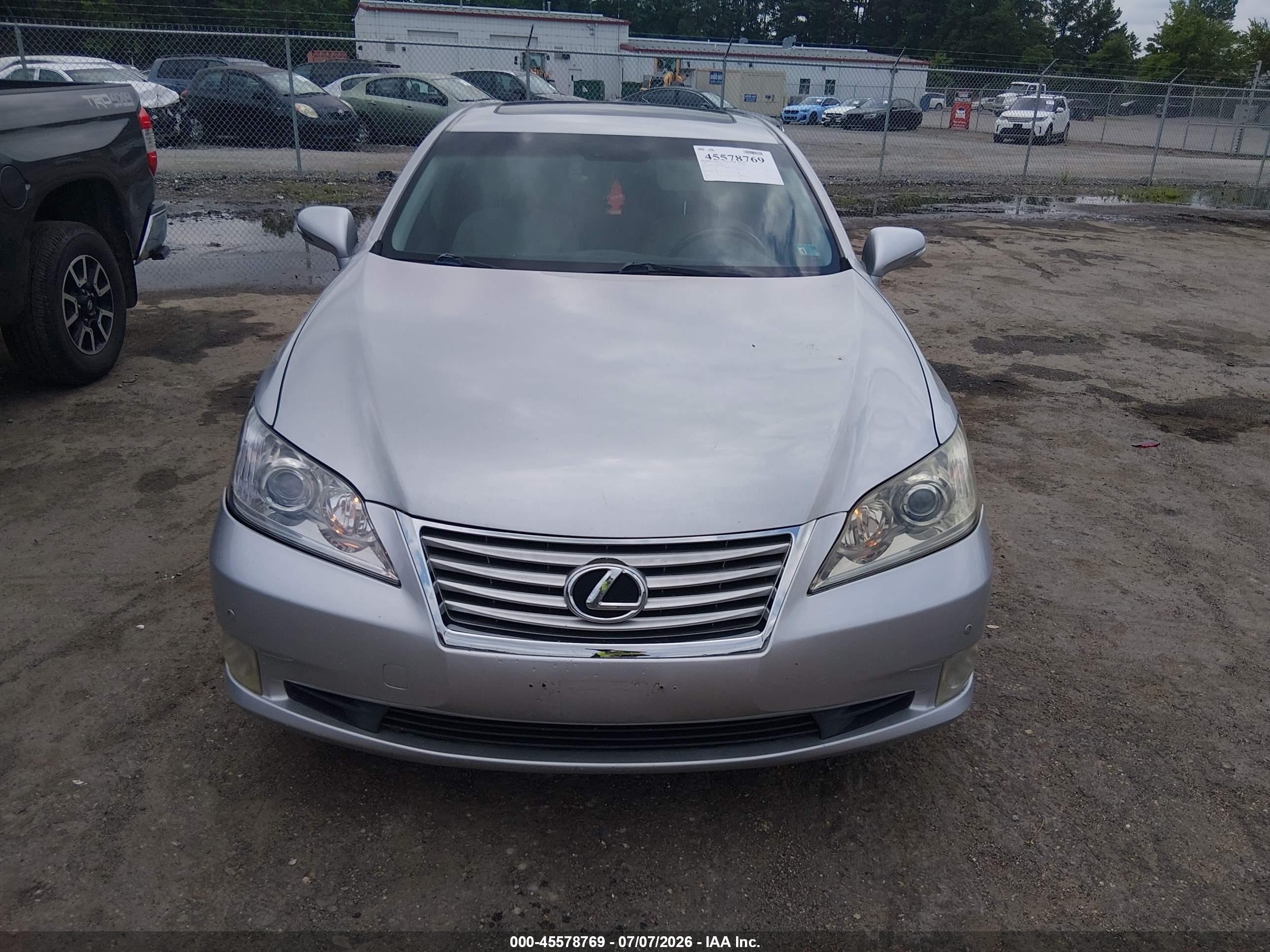 2010 Lexus Es 350   Silver vin: JTHBK1EG8A2408667