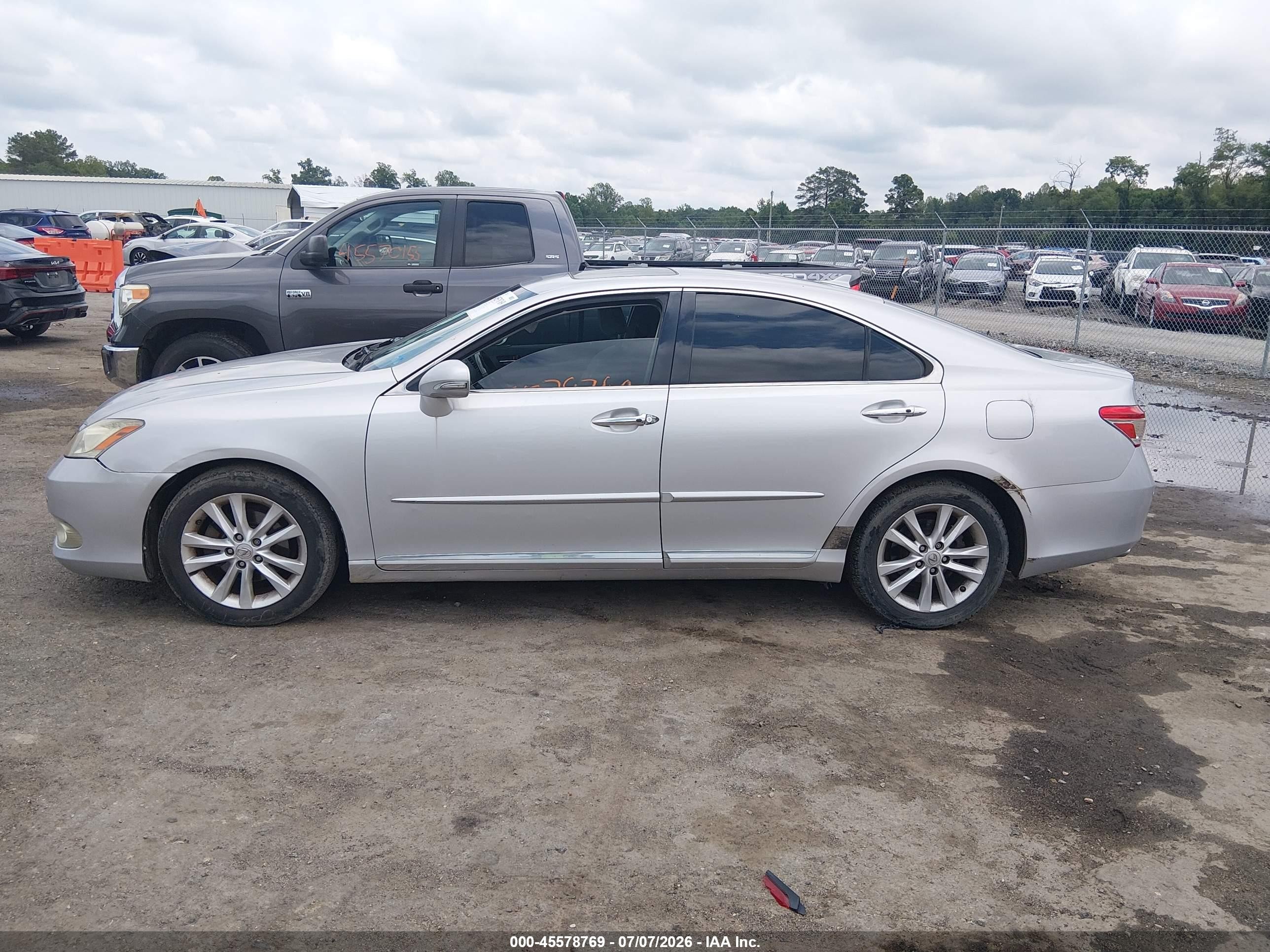 2010 Lexus Es 350   Silver vin: JTHBK1EG8A2408667